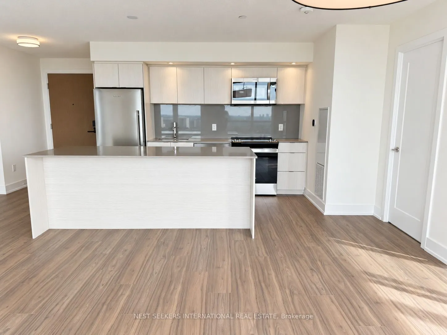 10 Eva Road #2402
