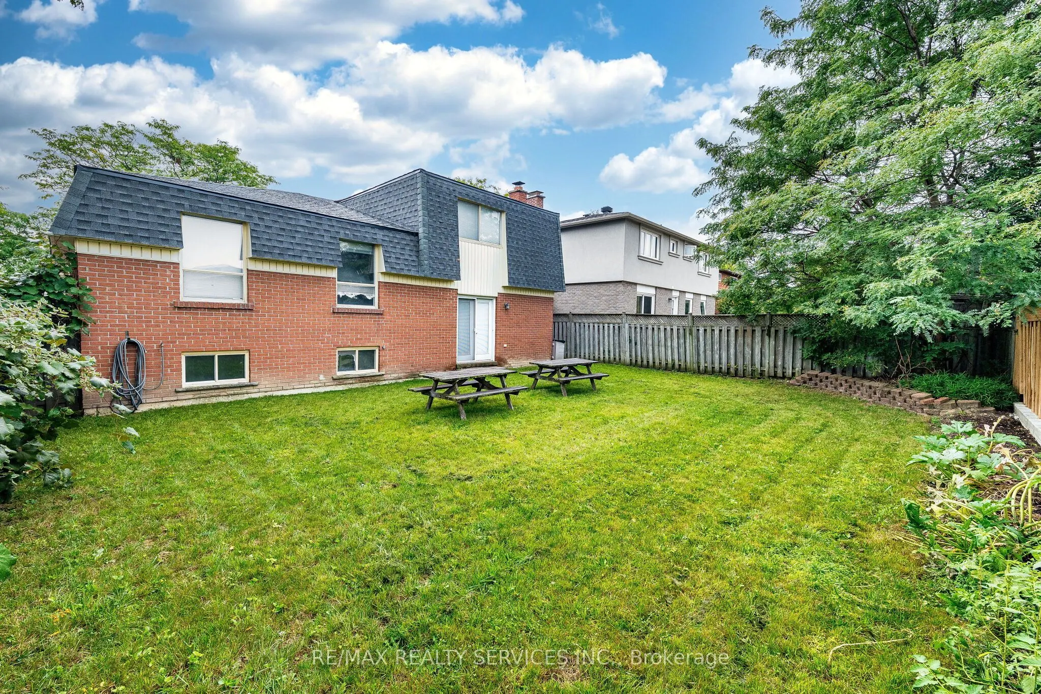 42 Linkdale Road