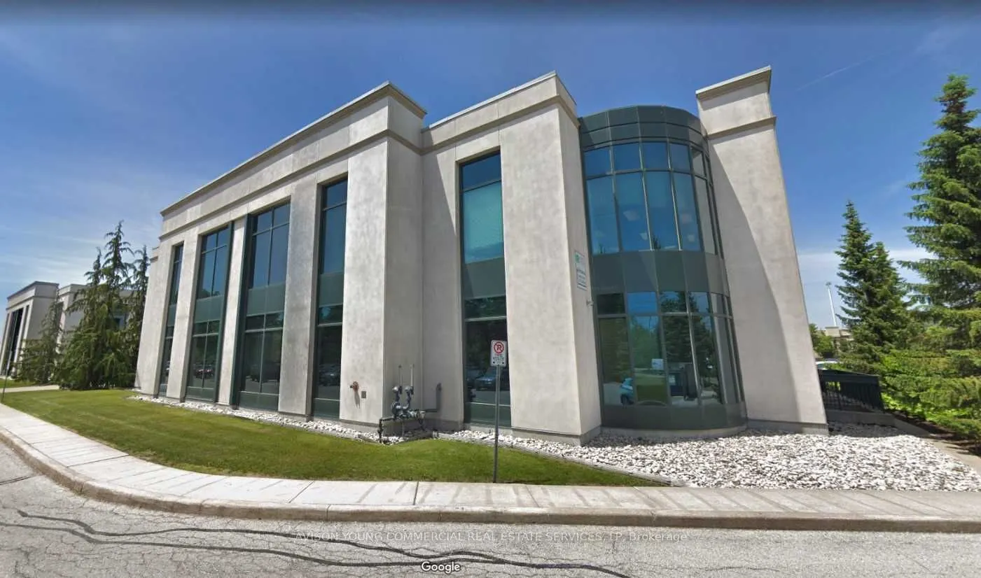 1540 Cornwall Road E #205