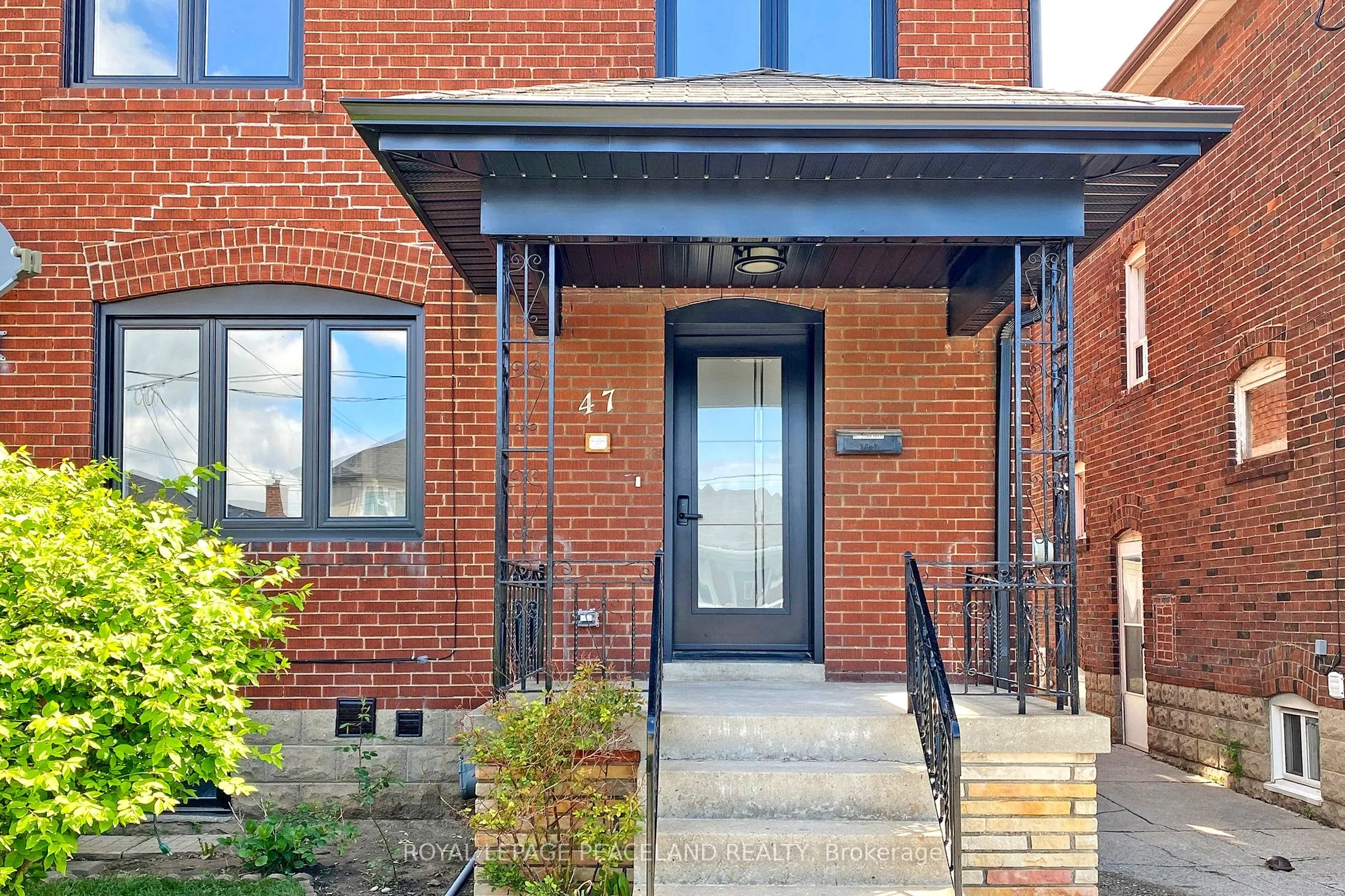 47 Chamberlain Avenue