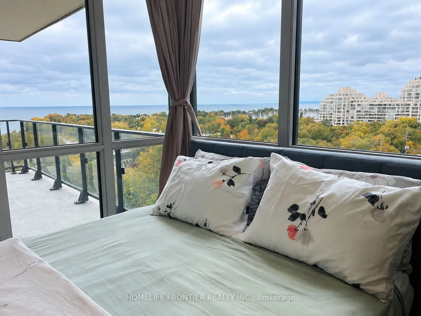 2200 Lakeshore Boulevard W #1001