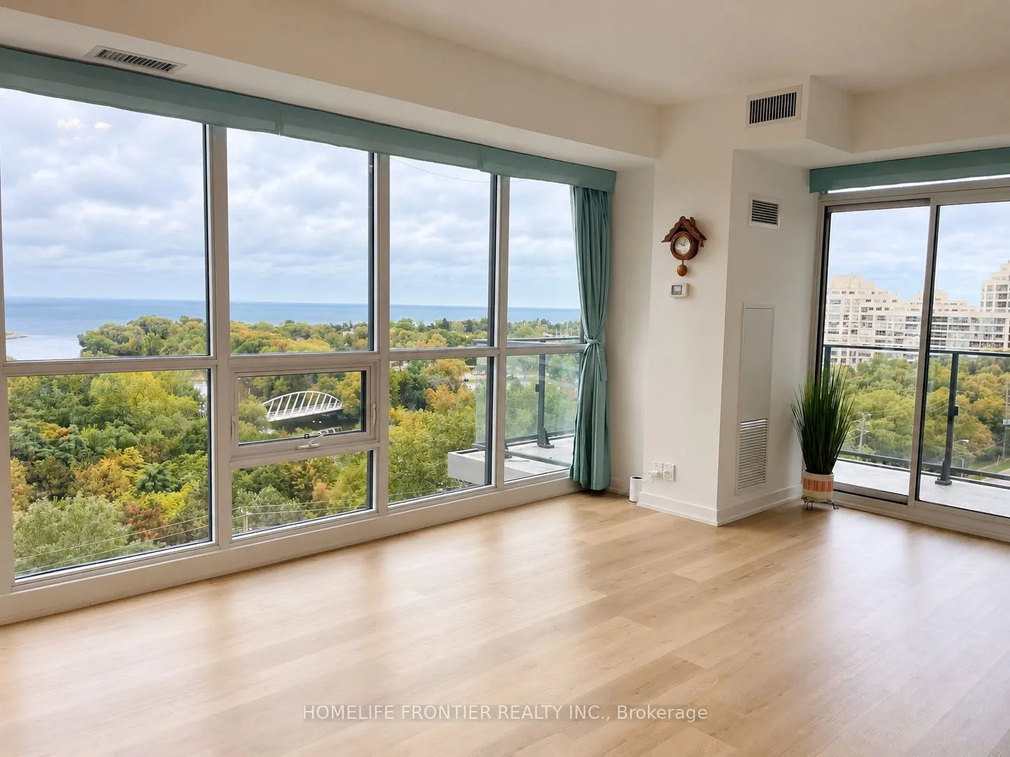 2200 Lakeshore Boulevard W #1001