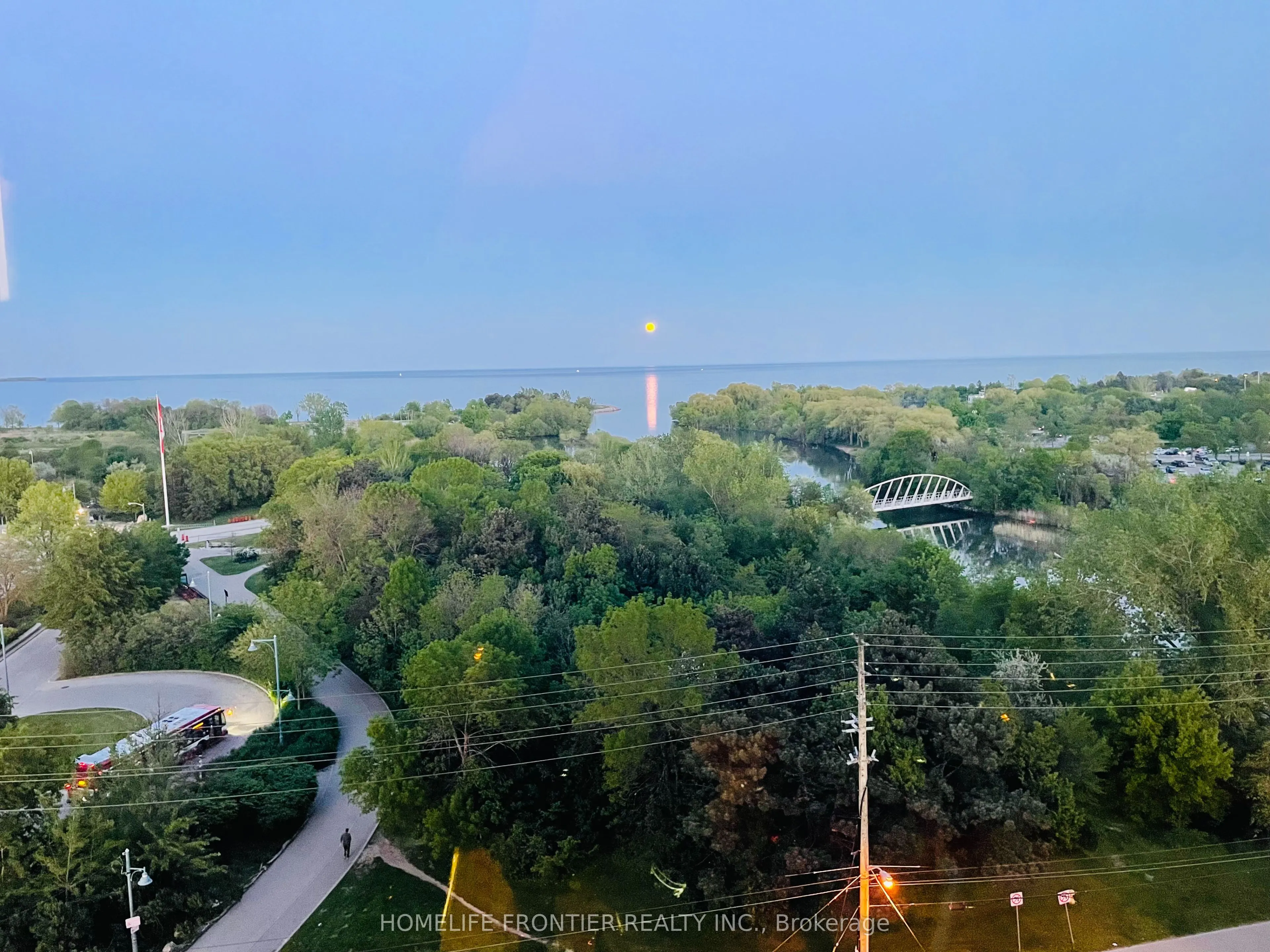 2200 Lakeshore Boulevard W #1001