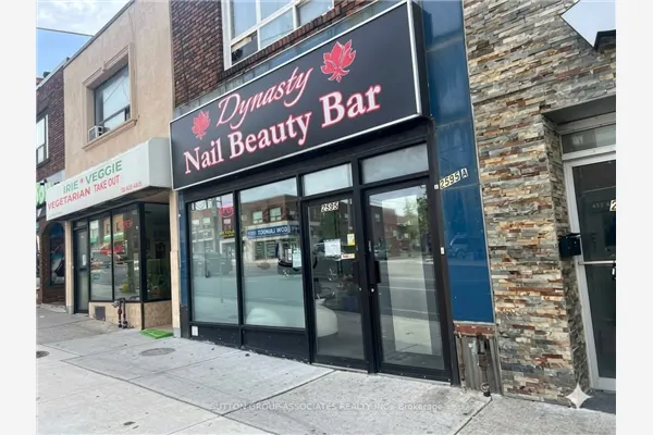 2595 Eglinton Avenue W