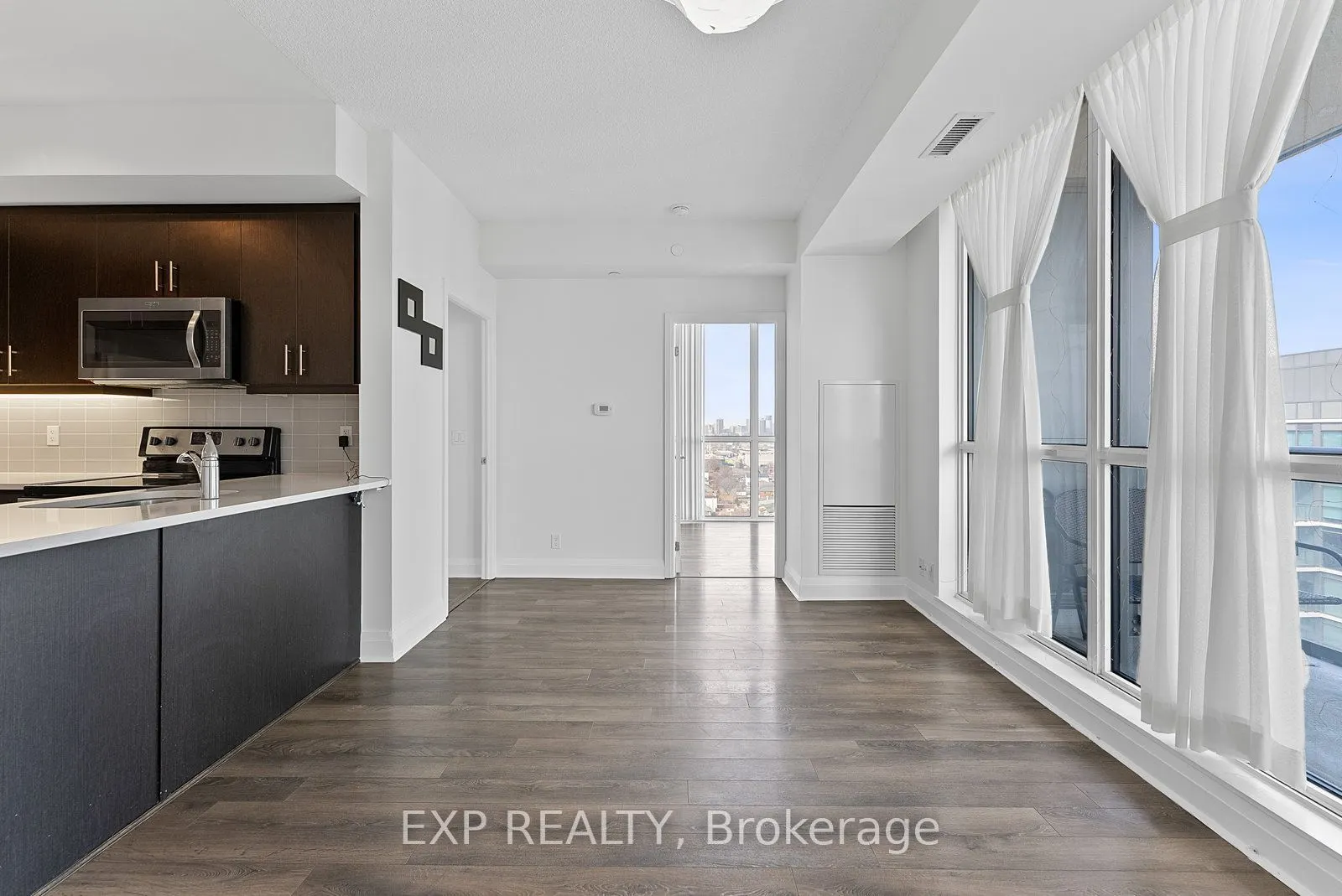 15 Zorra Street #1202