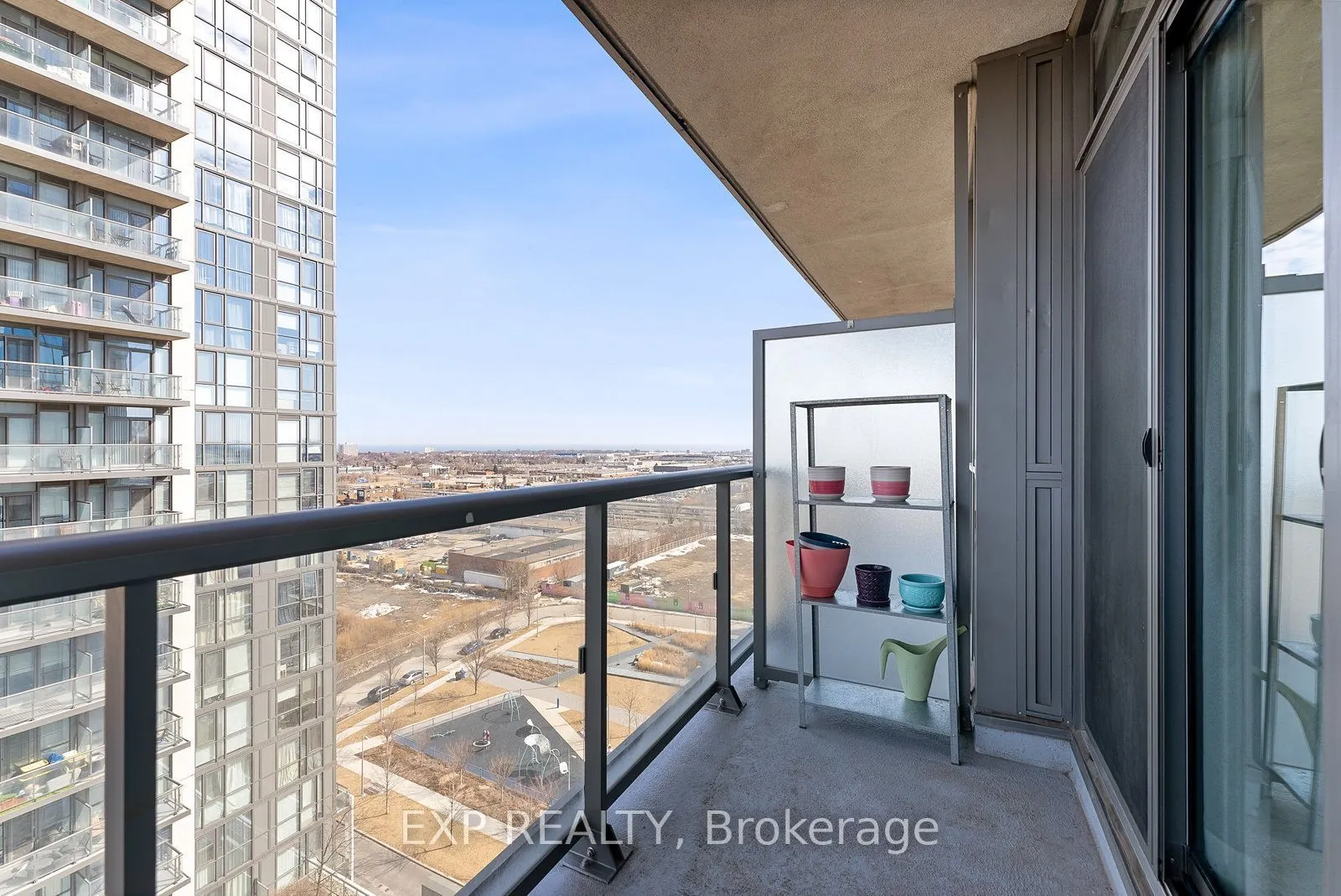 15 Zorra Street #1202