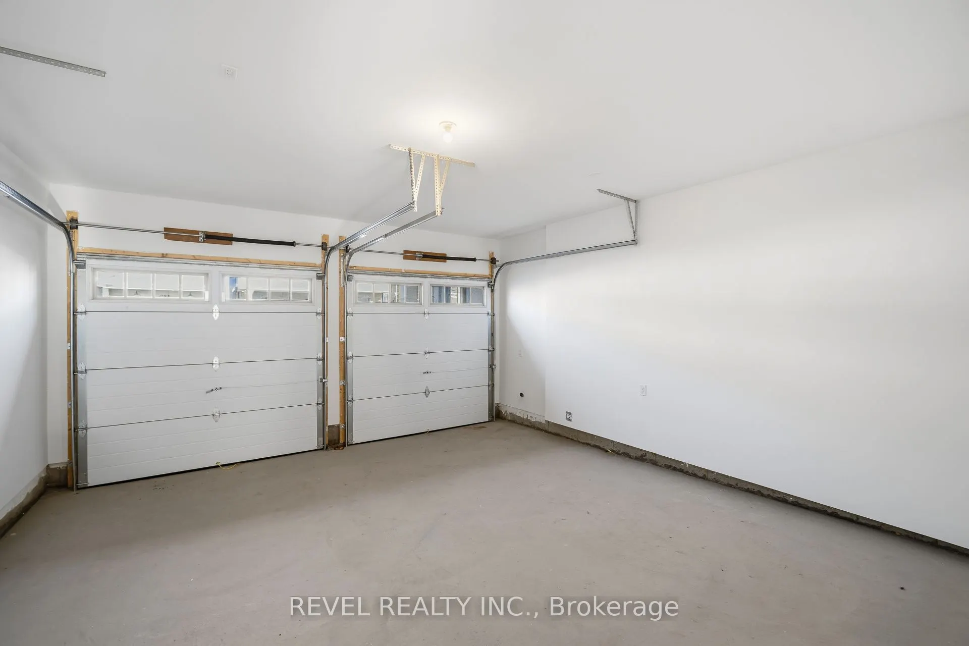 1154 Maverick Way
