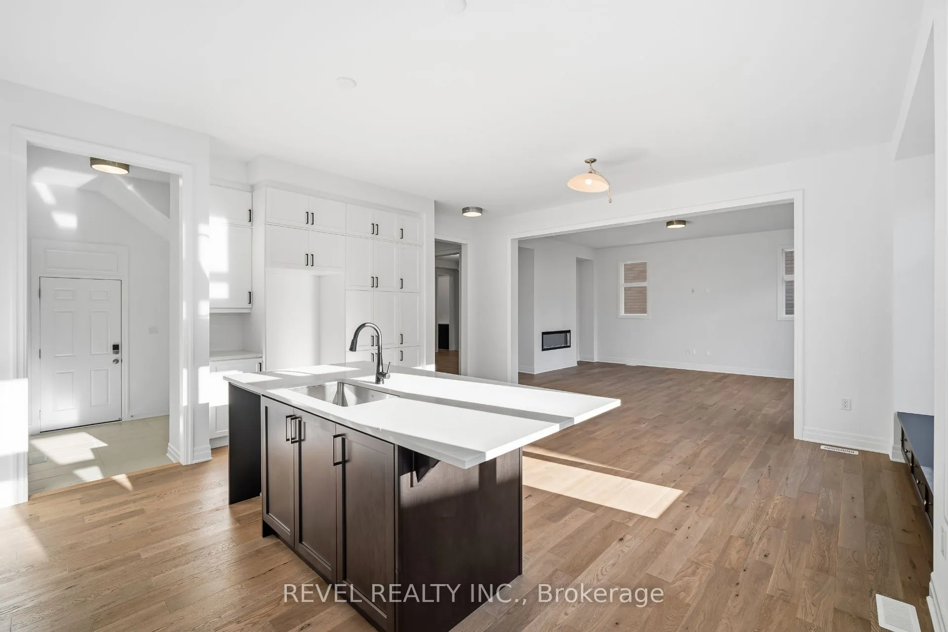 1154 Maverick Way