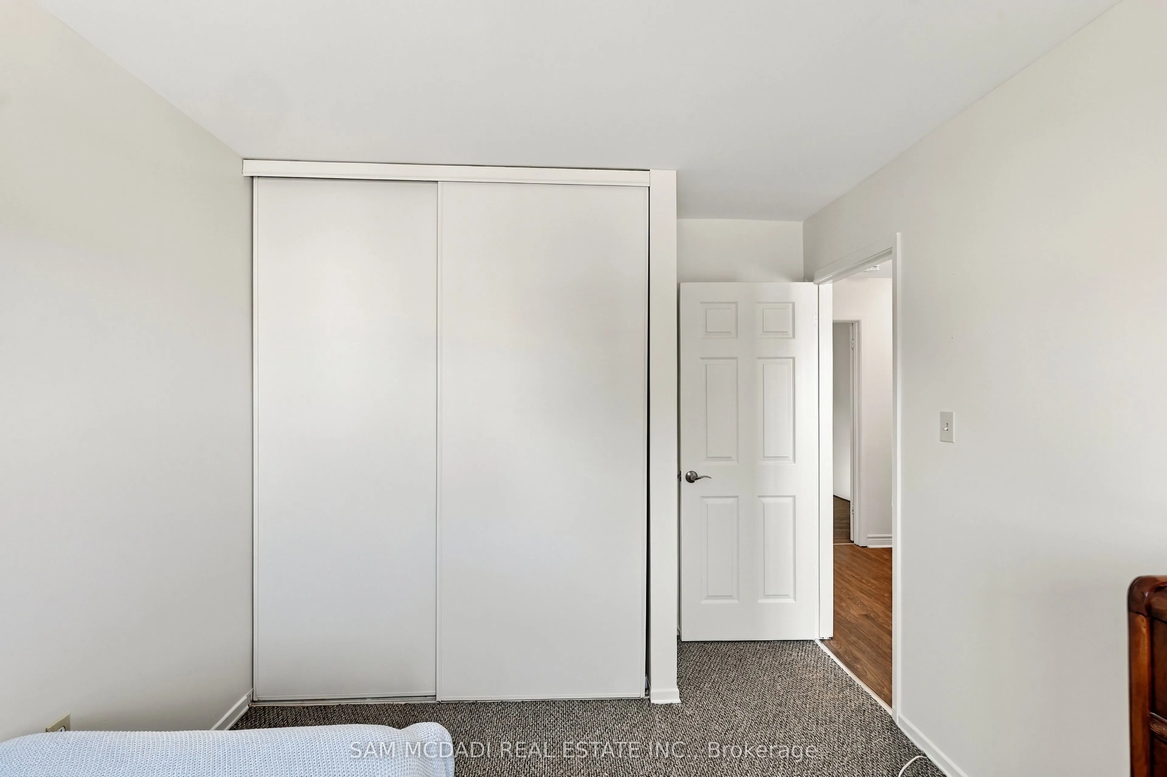 2779 Gananoque Drive #87
