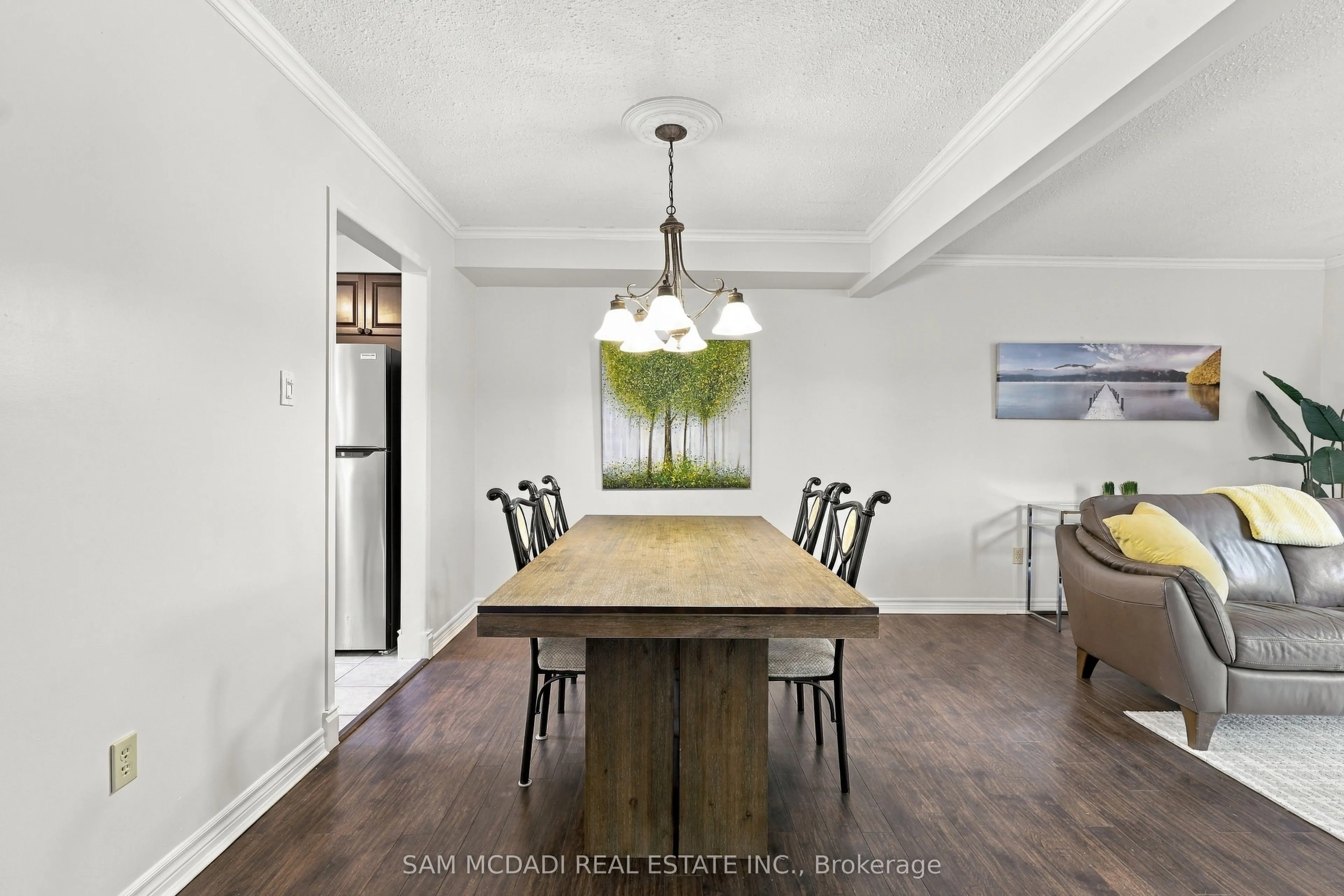 2779 Gananoque Drive #87