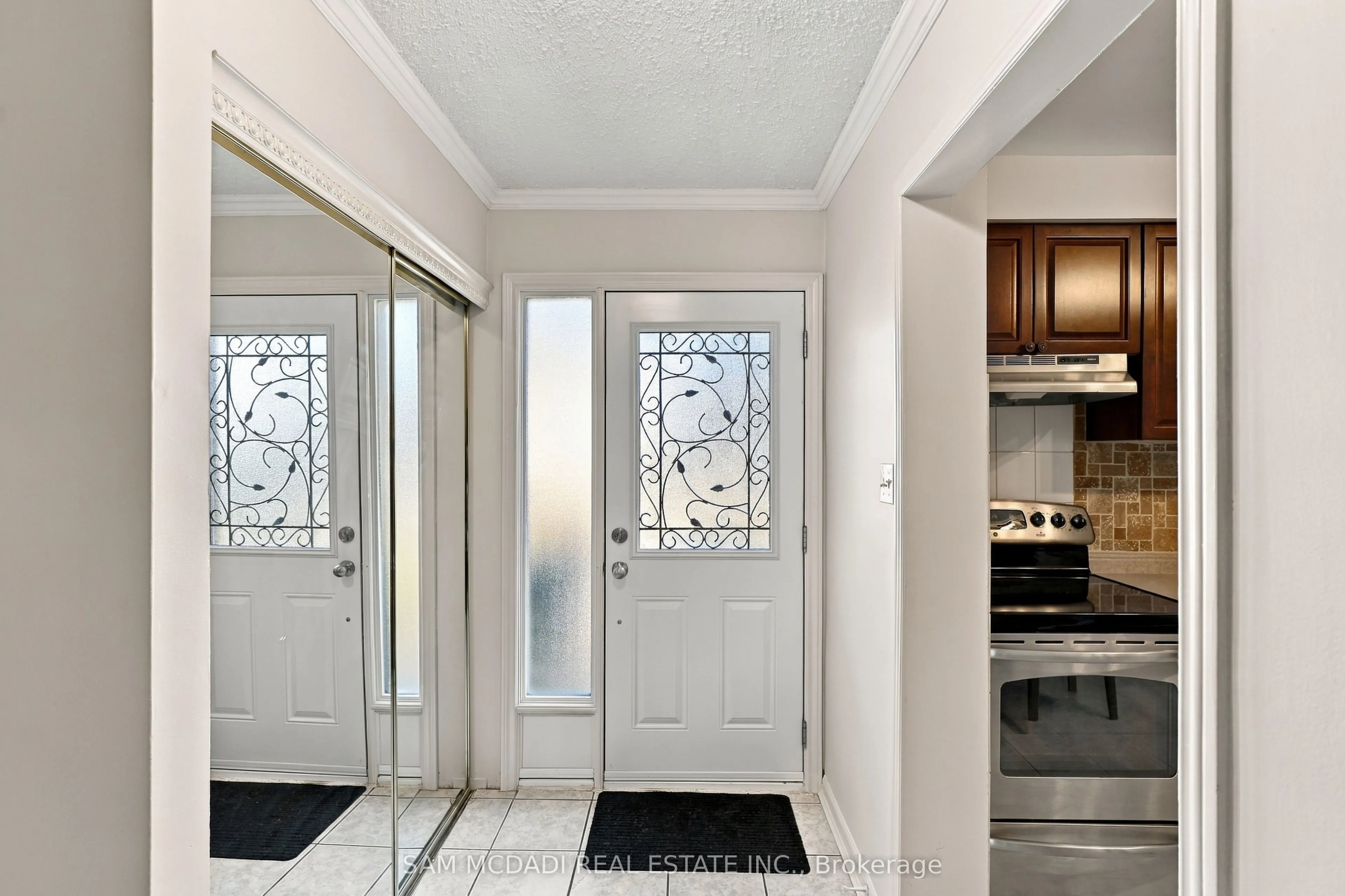 2779 Gananoque Drive #87