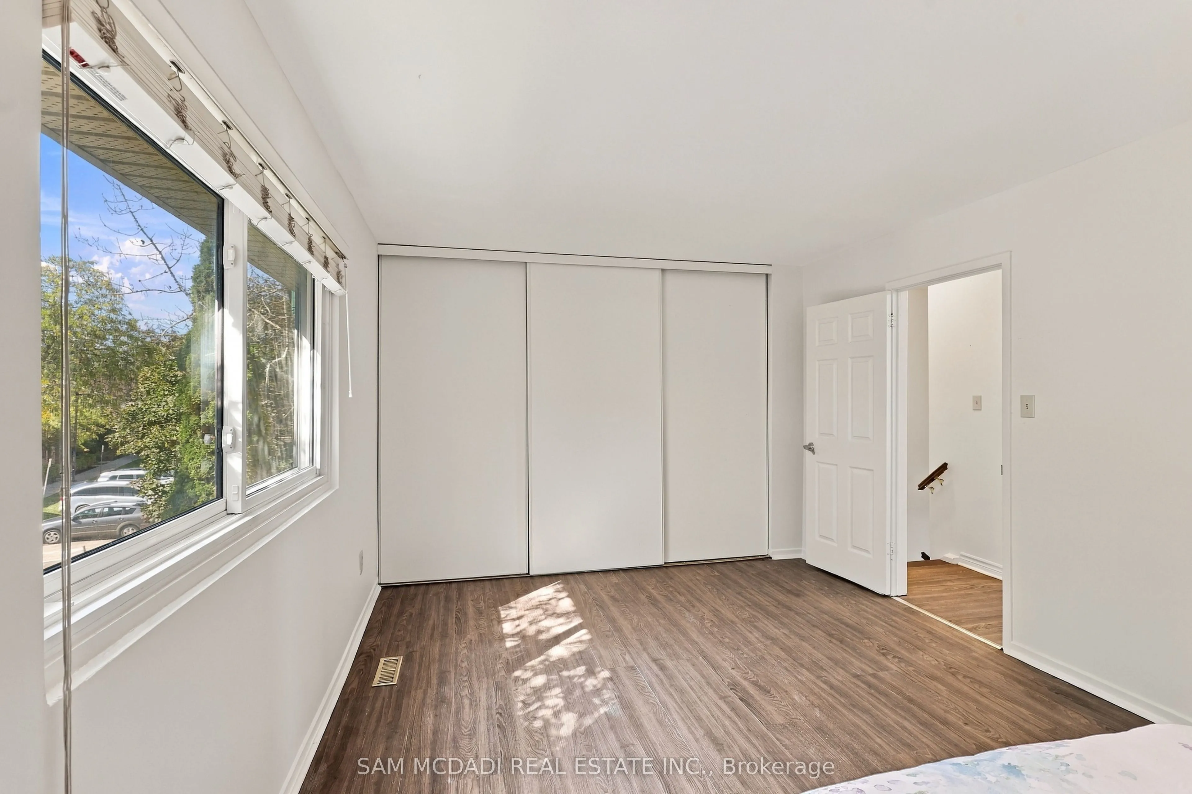 2779 Gananoque Drive #87