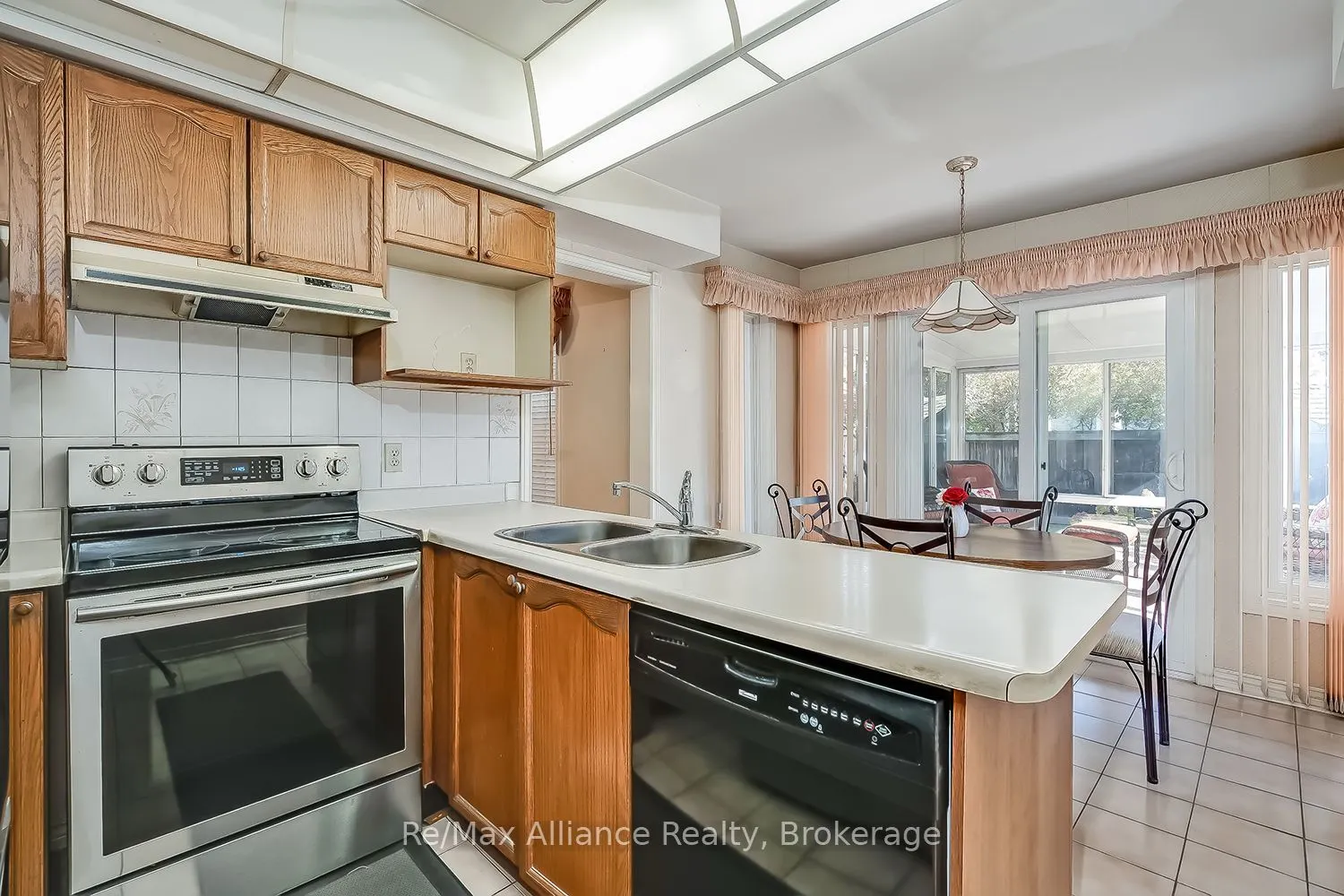 2151 Pineview Drive