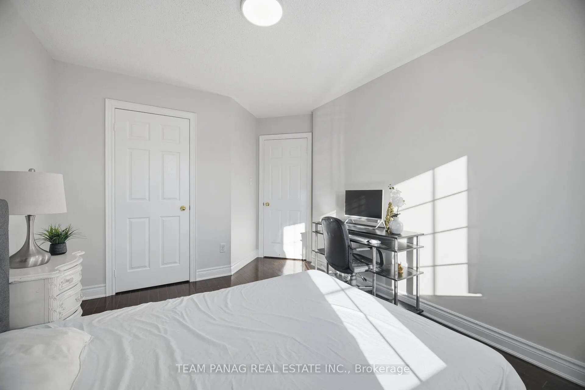 11 Peachill Court