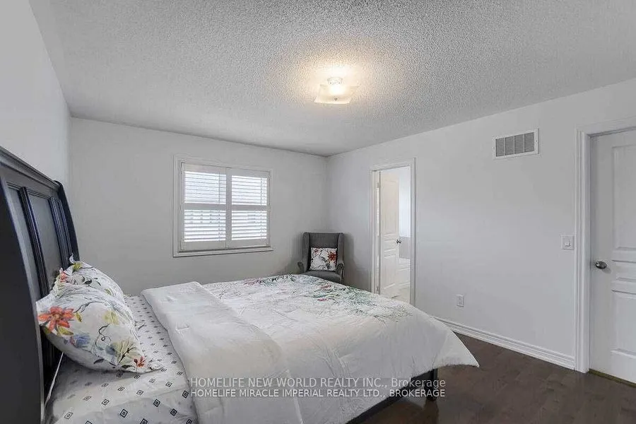 15 Grove End Way
