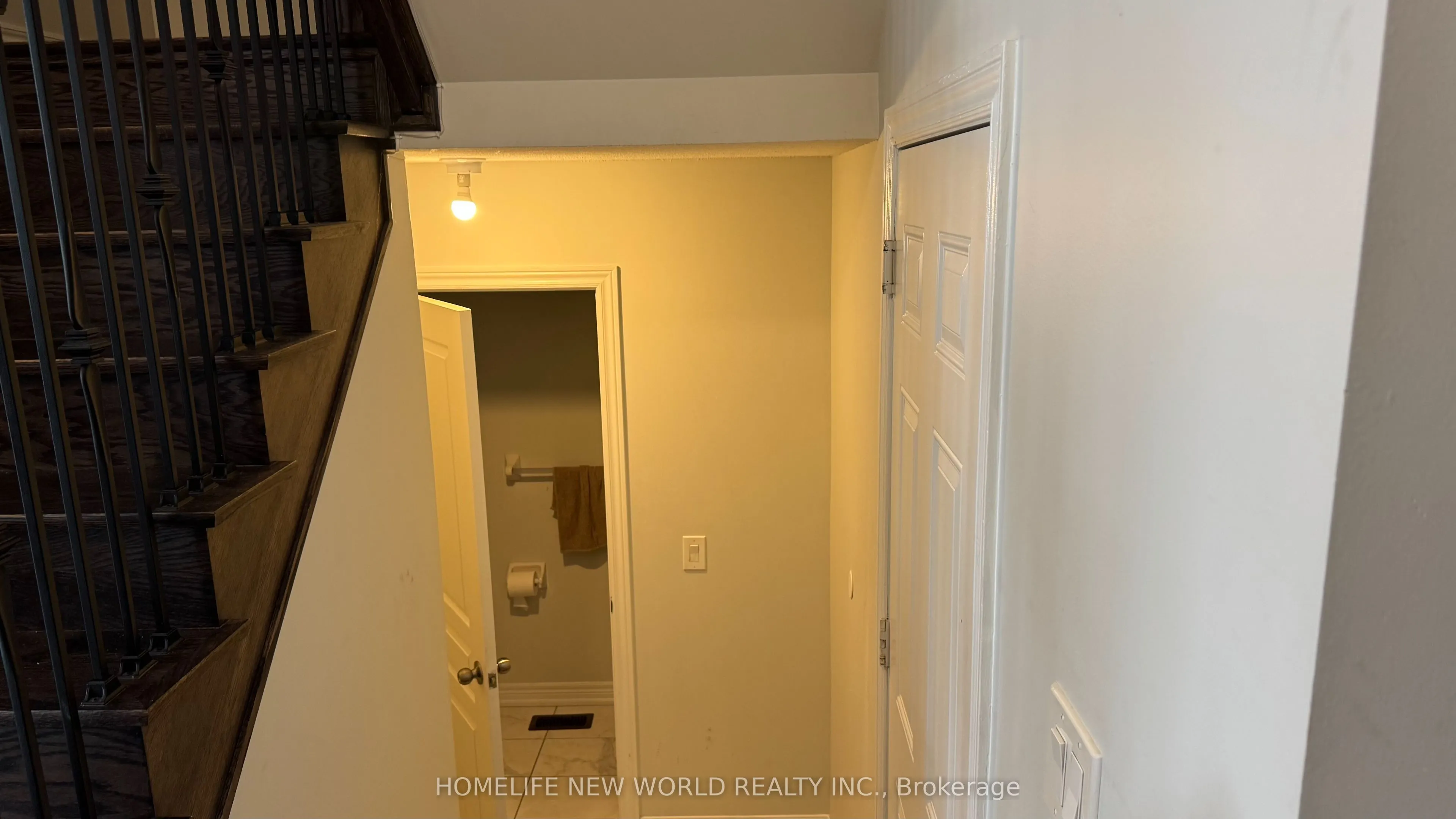 15 Grove End Way