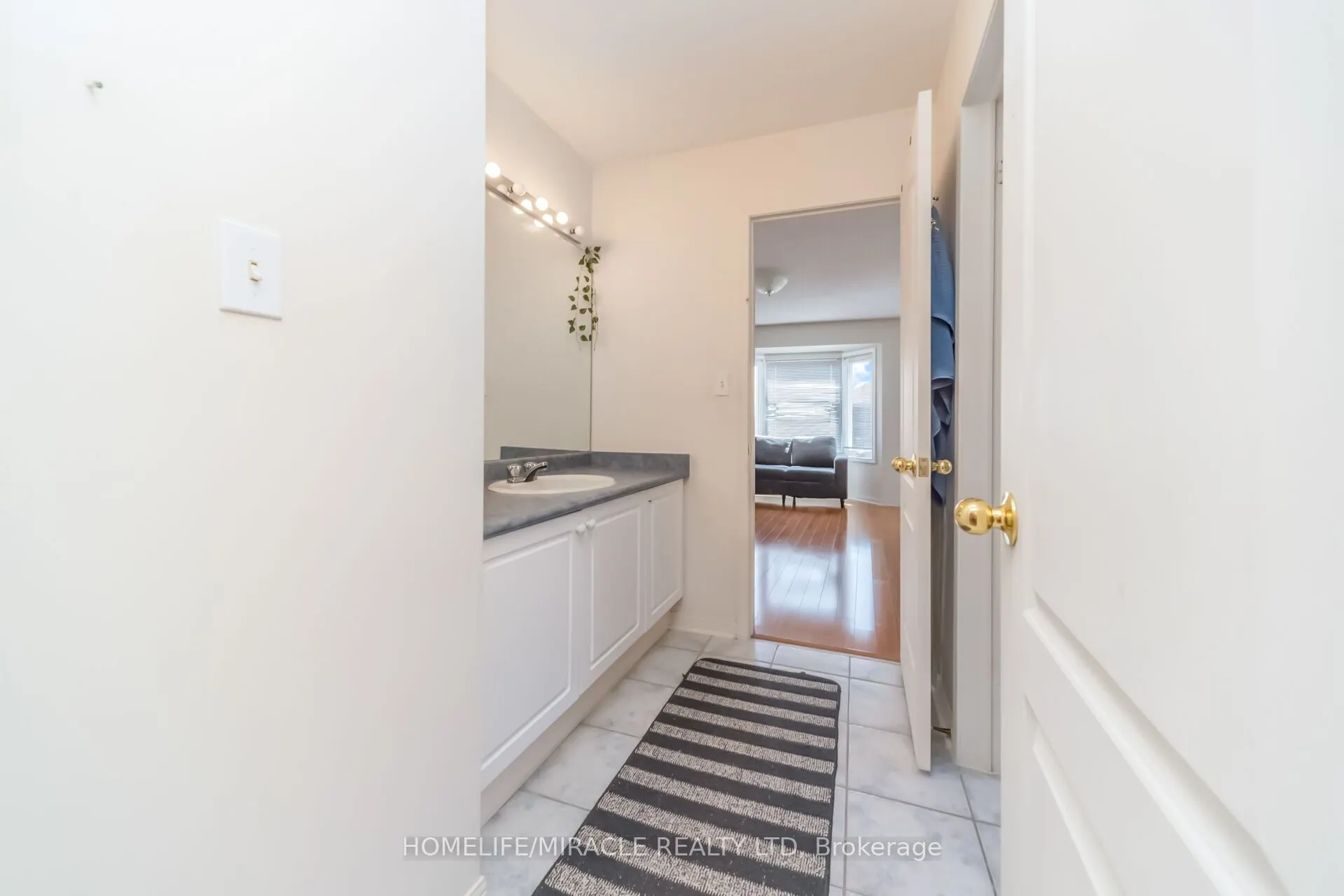 32 Gold Tree Street