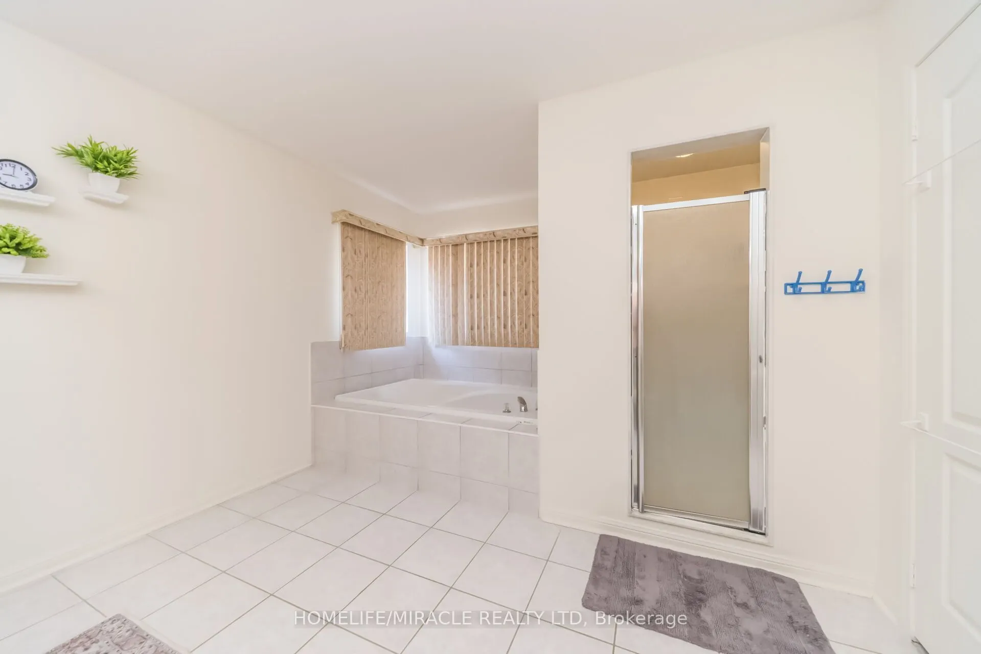 32 Gold Tree Street