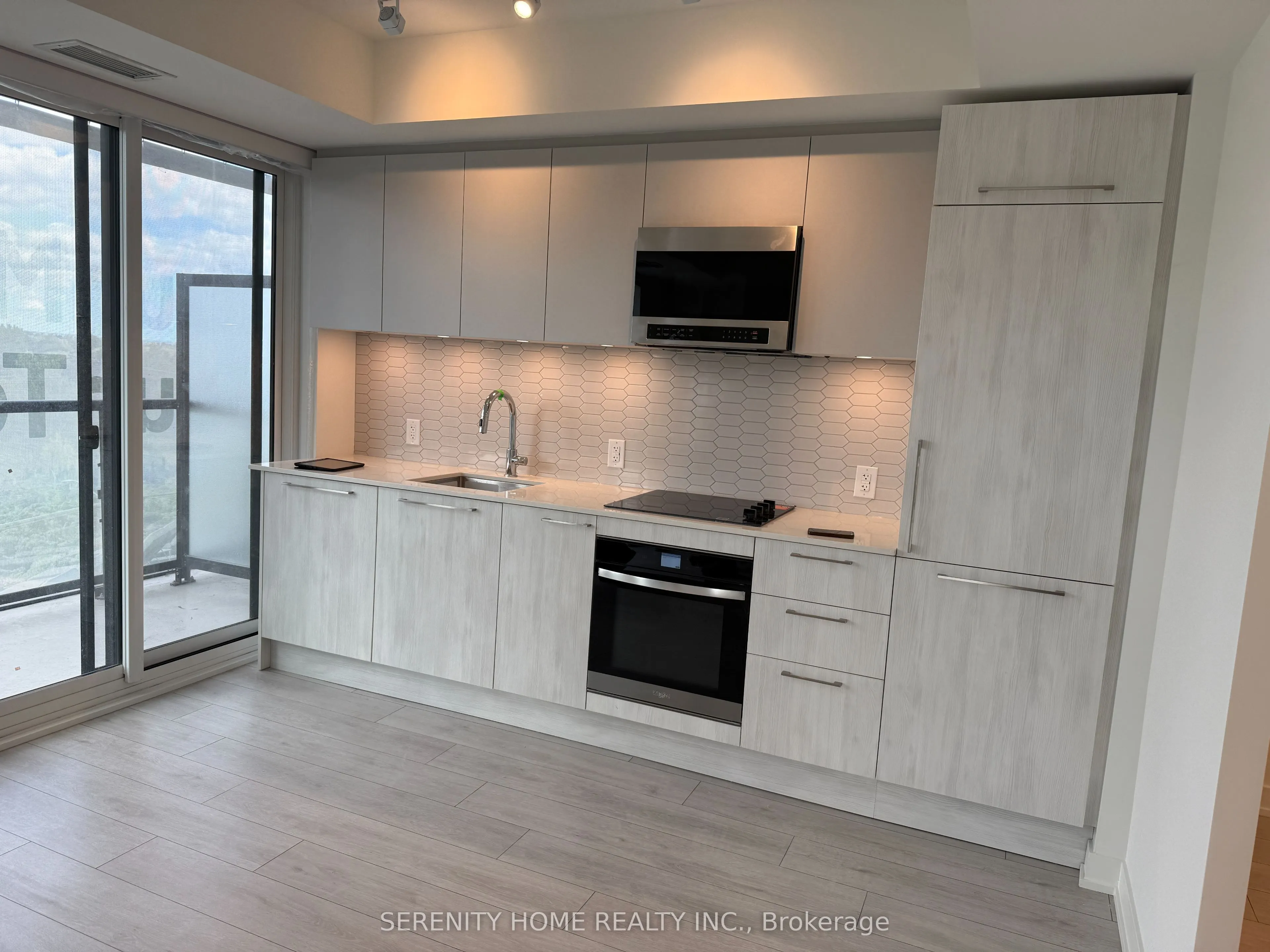 1381 Lakeshore Road E #610
