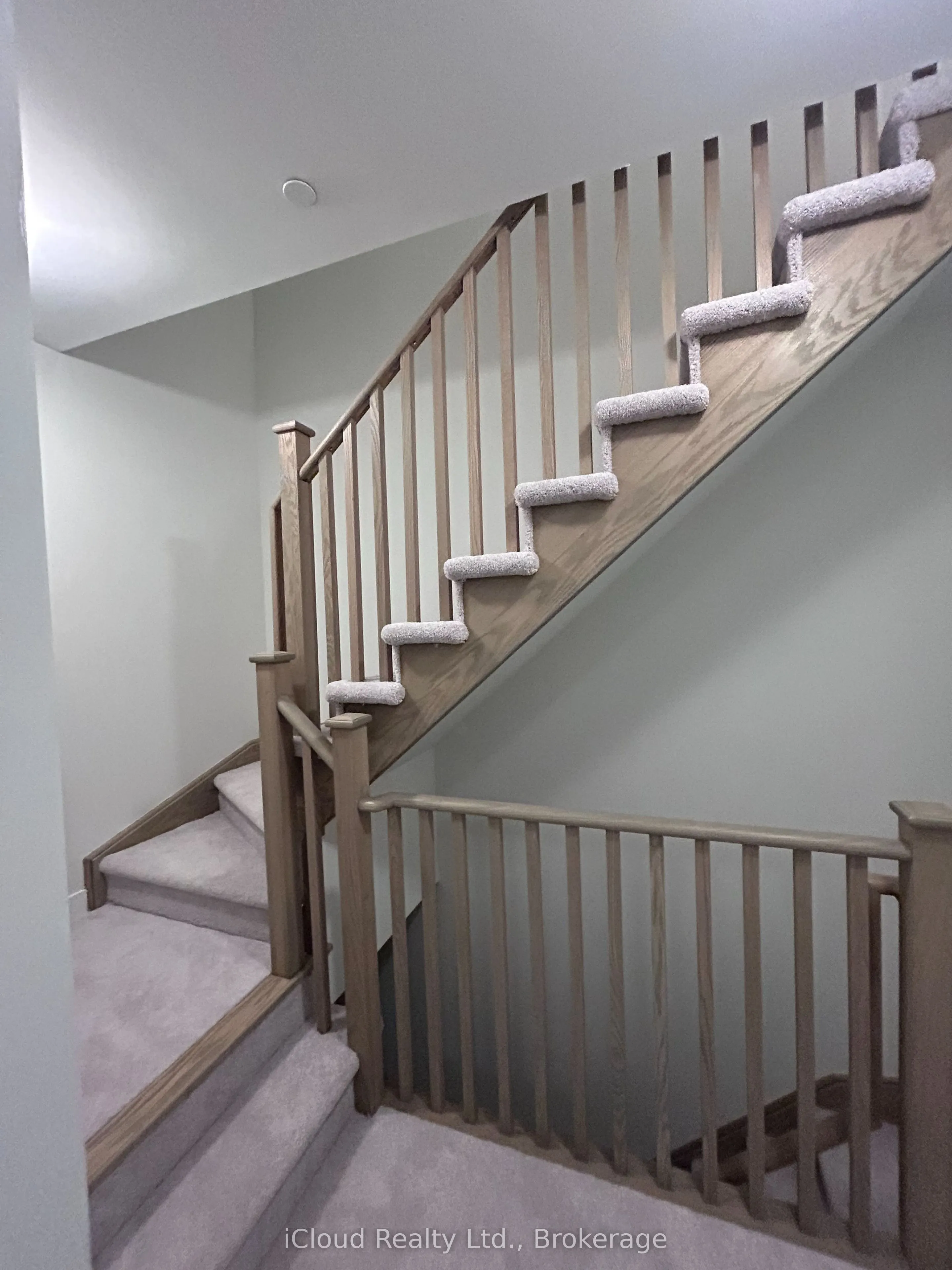 3415 Ridgeway Drive #4