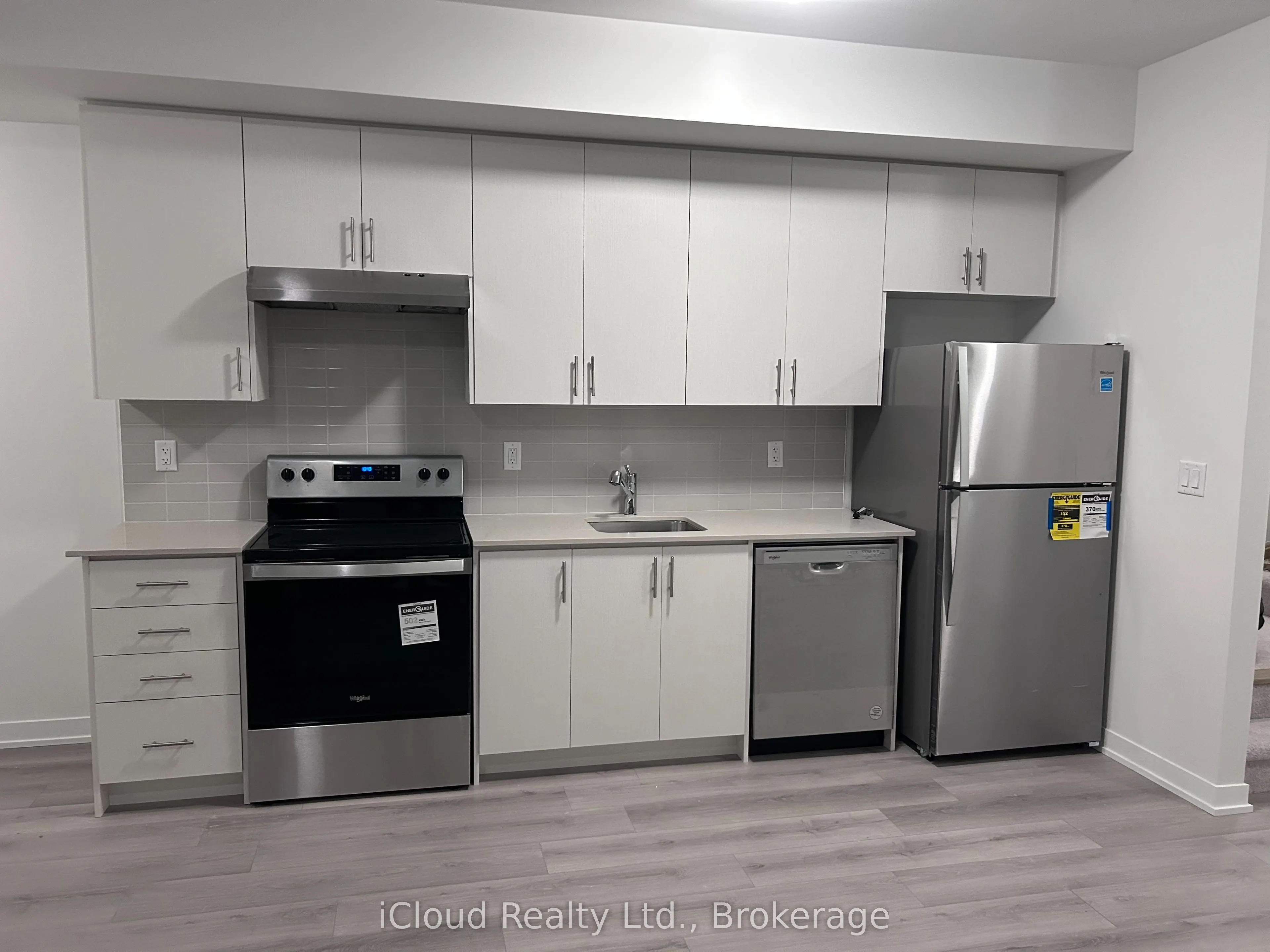 3415 Ridgeway Drive #4