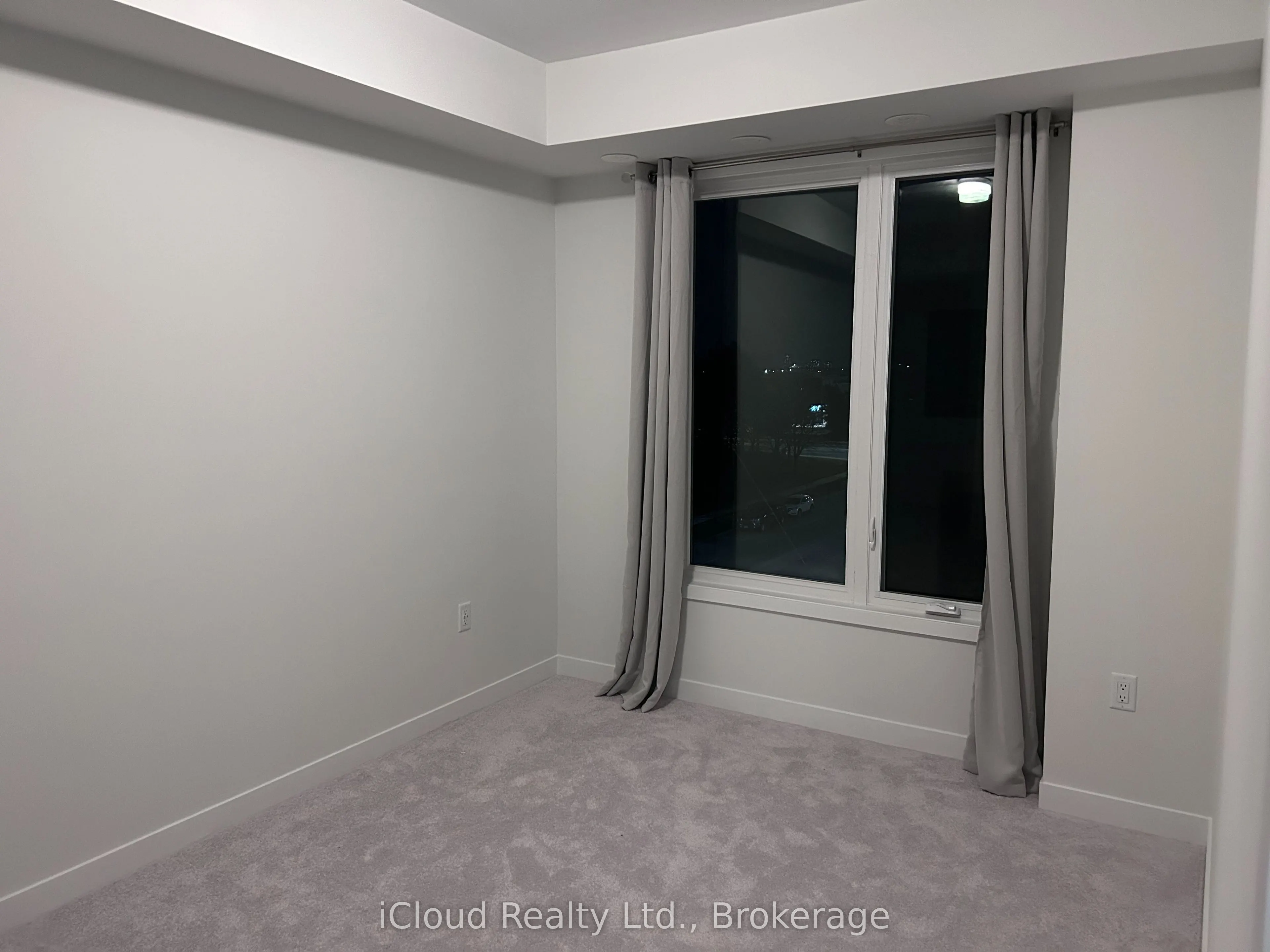 3415 Ridgeway Drive #4