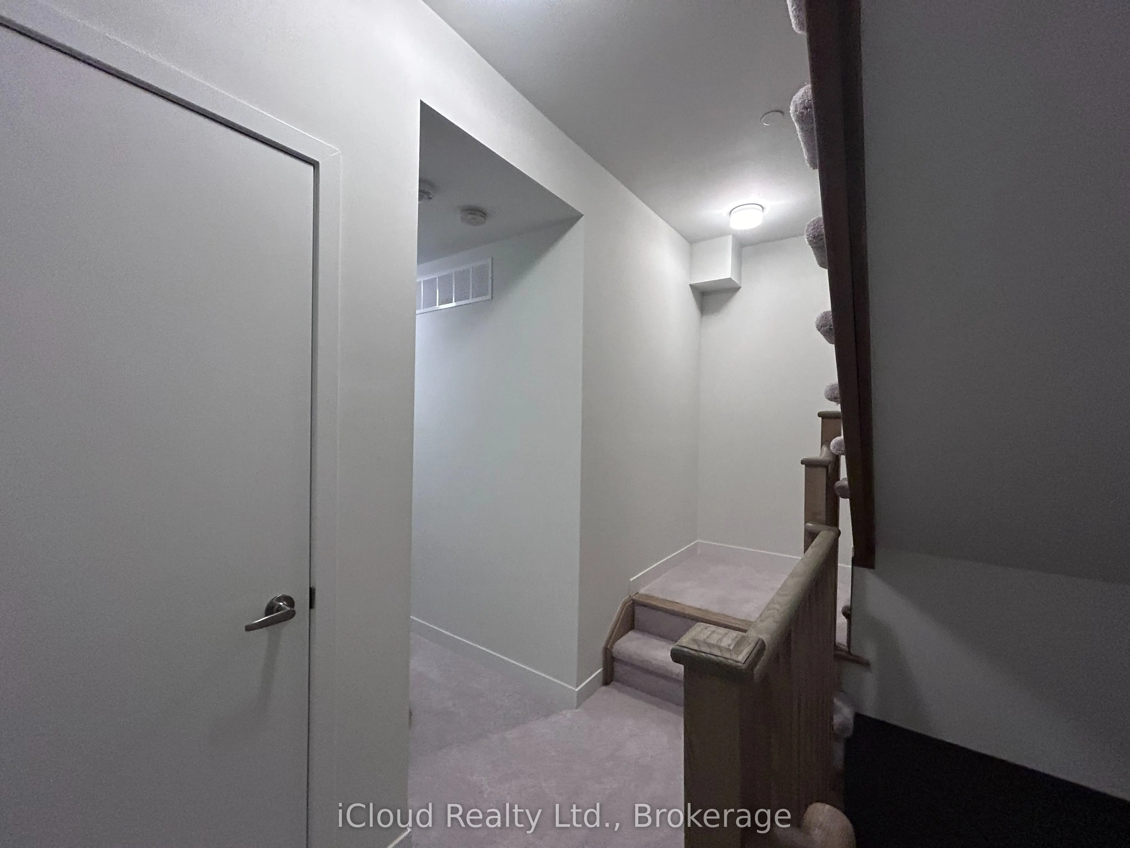 3415 Ridgeway Drive #4