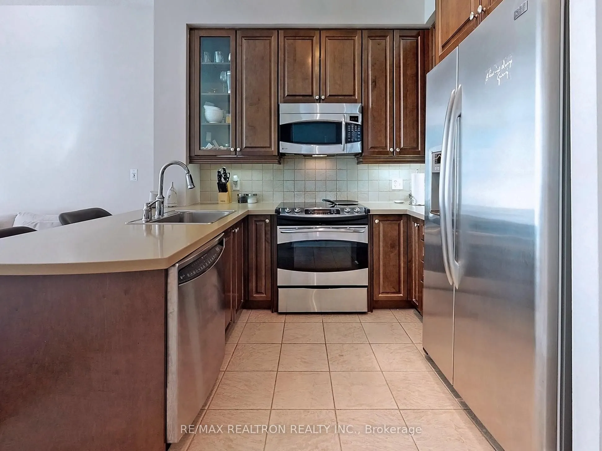 1910 Lake Shore Boulevard W #PH2