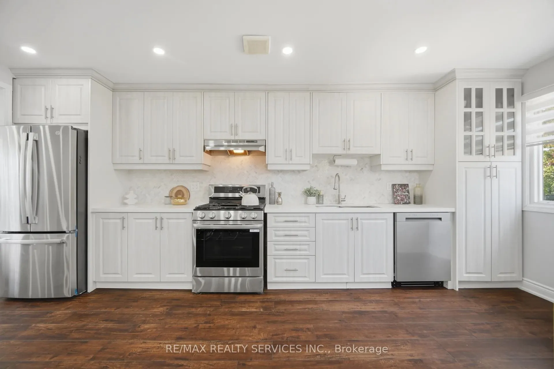 607 Woodward Avenue