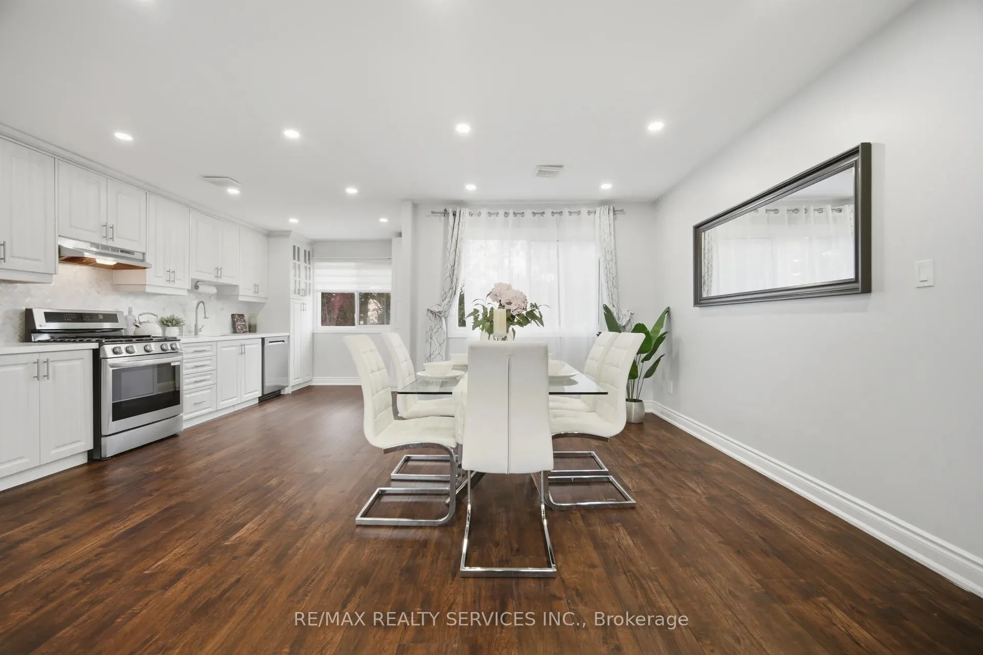 607 Woodward Avenue
