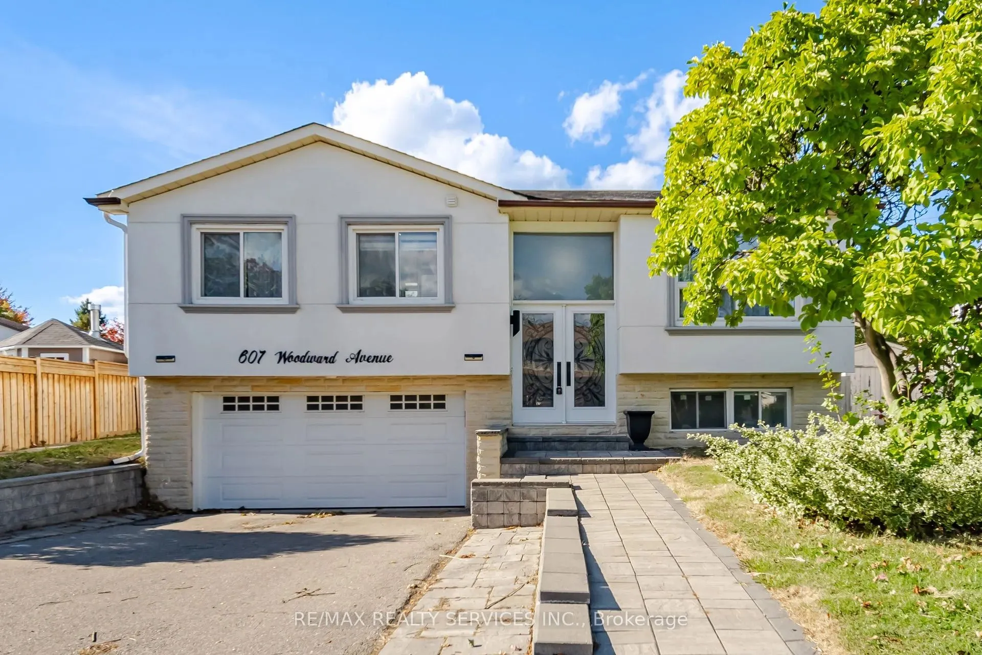 607 Woodward Avenue