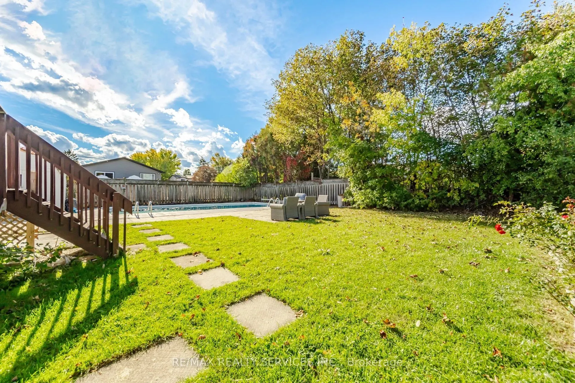 607 Woodward Avenue