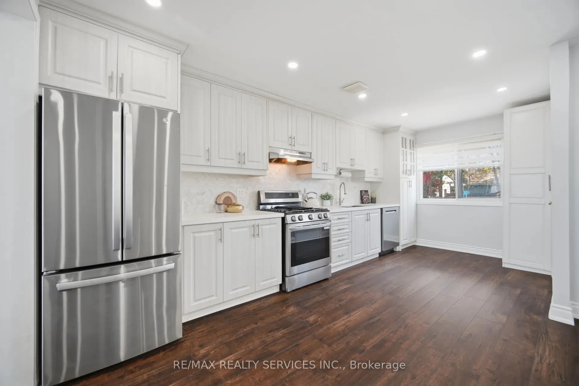 607 Woodward Avenue