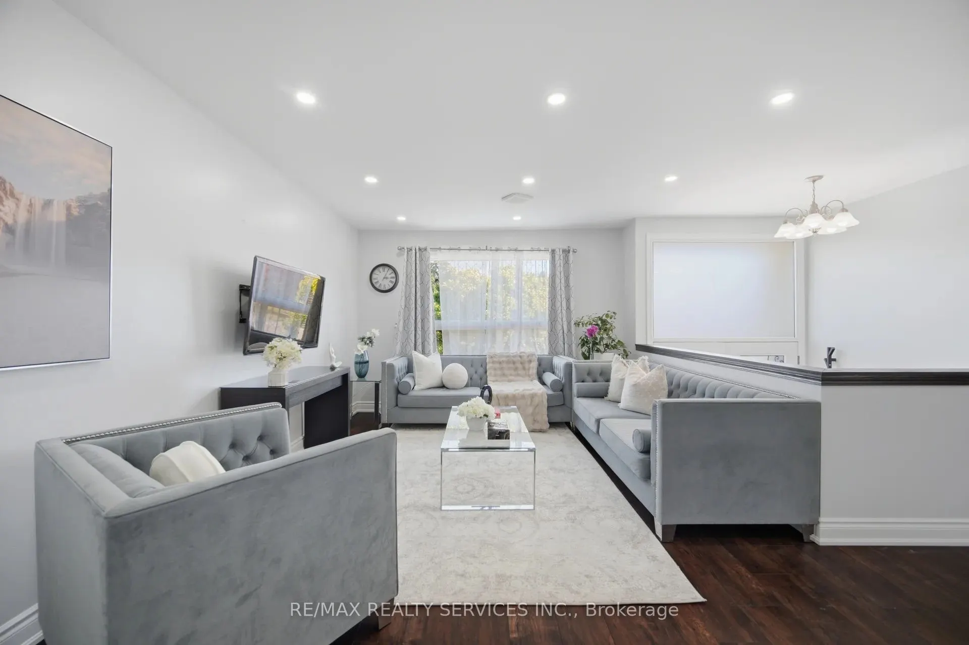 607 Woodward Avenue