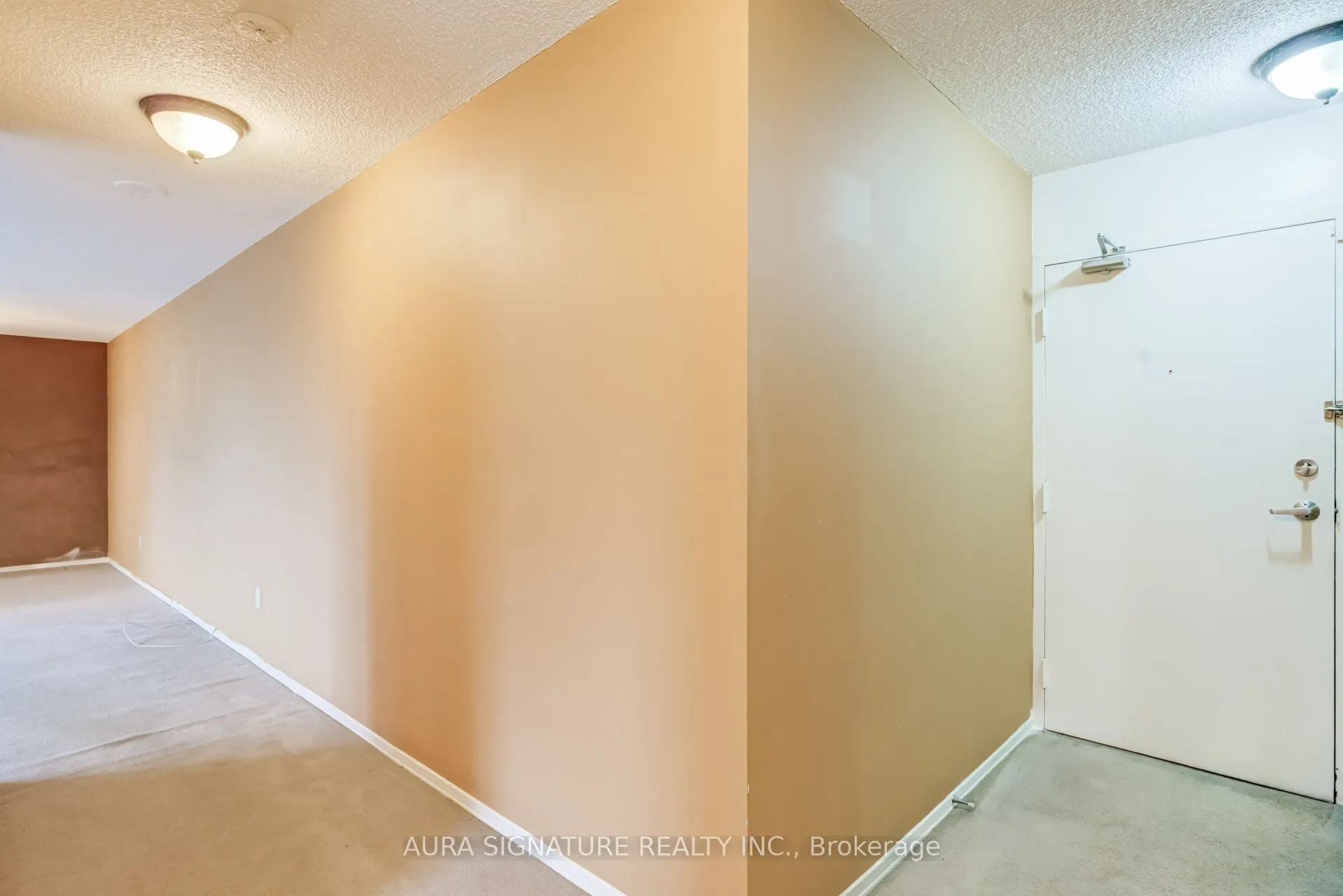3077 Weston Road #401