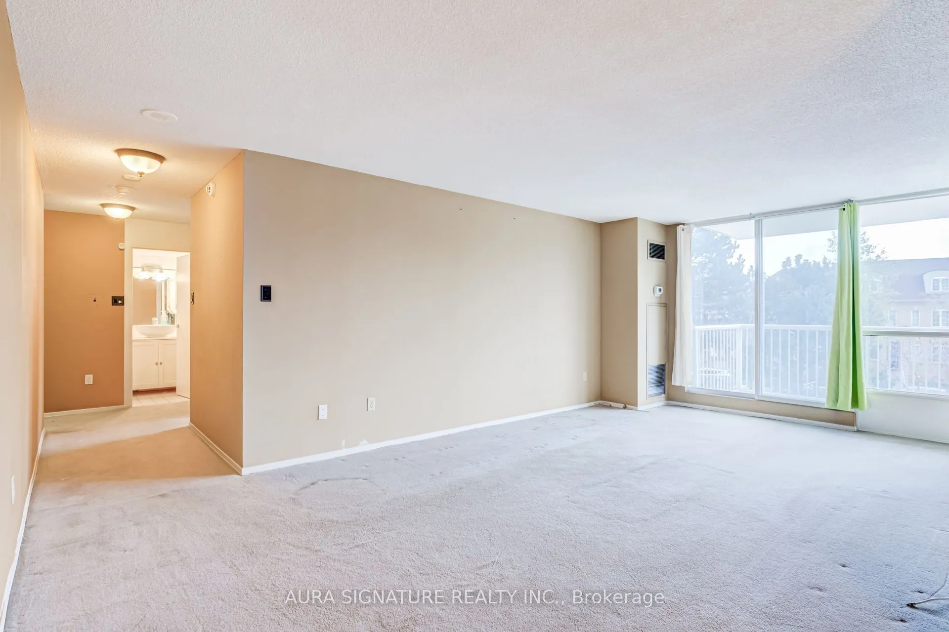 3077 Weston Road #401