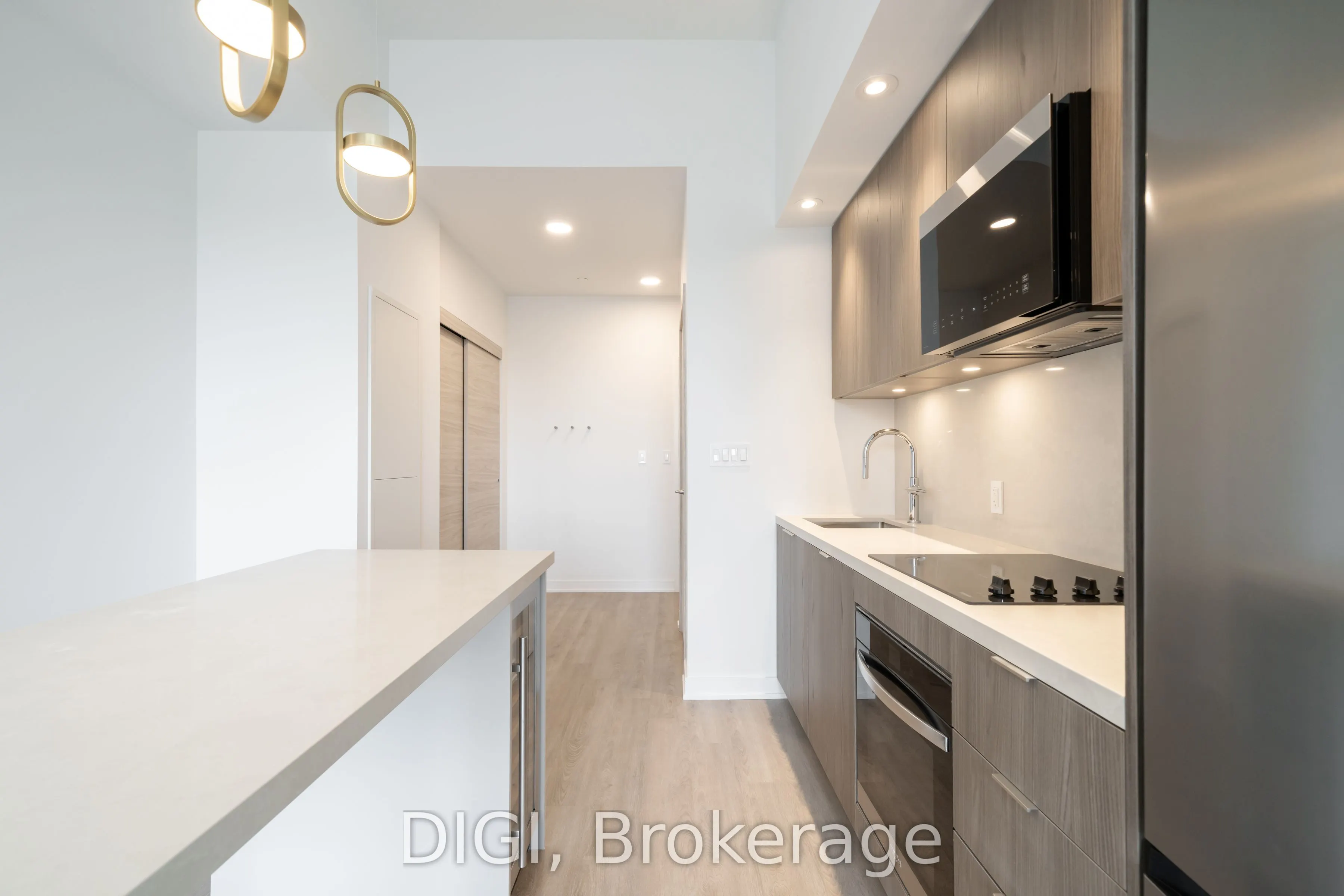 485 Perth Avenue #E620