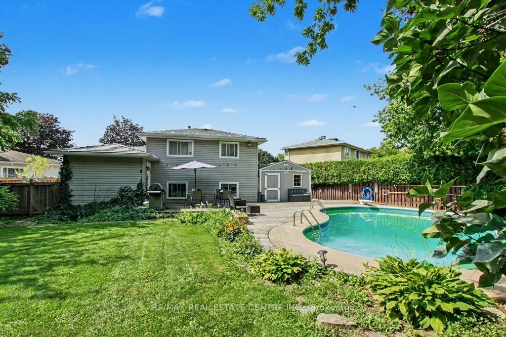 806 Hudson Court
