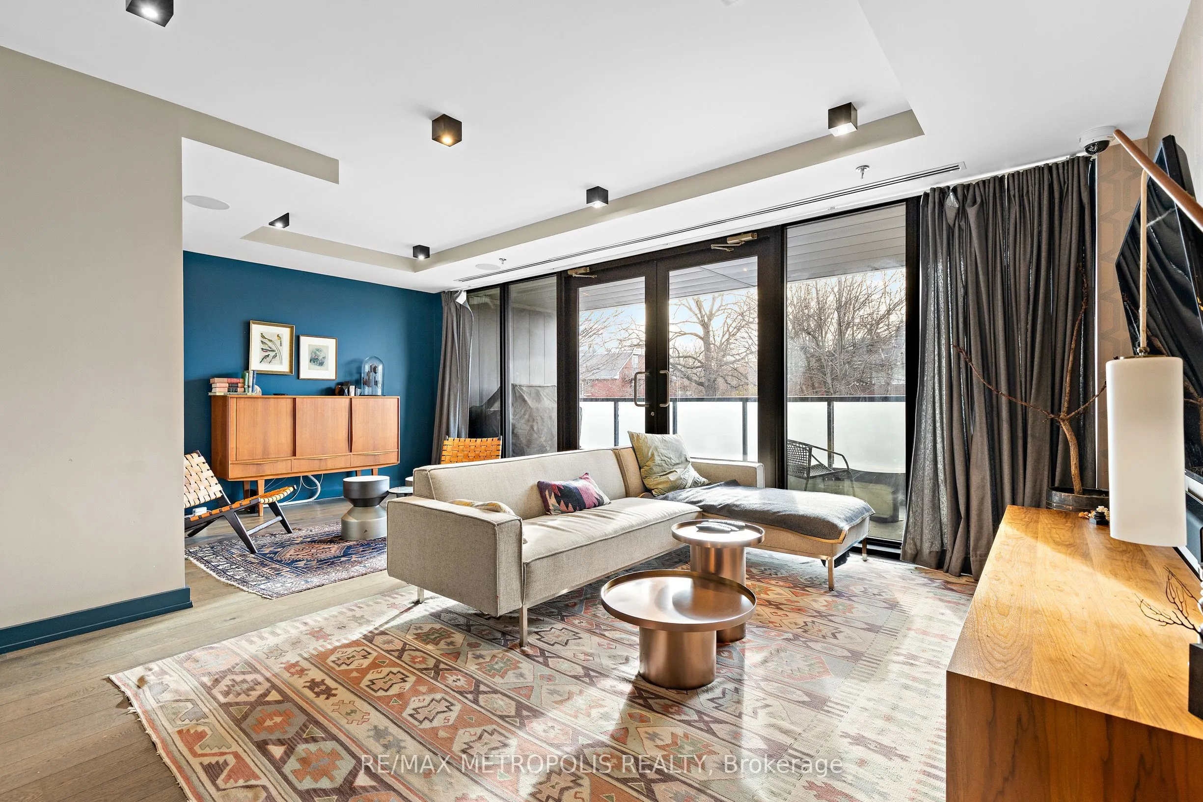 530 Indian Grove #608