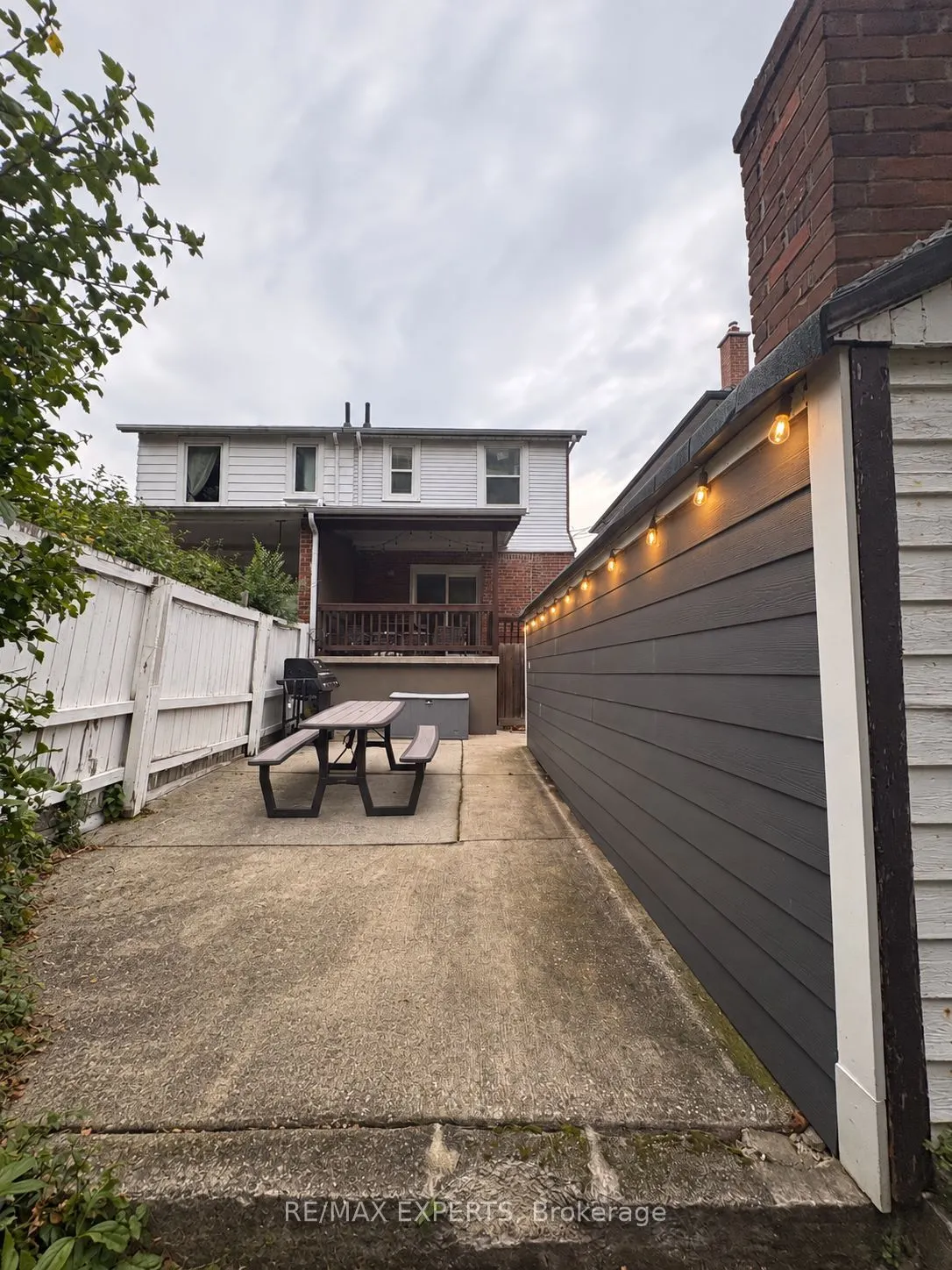 26 Grandville Avenue