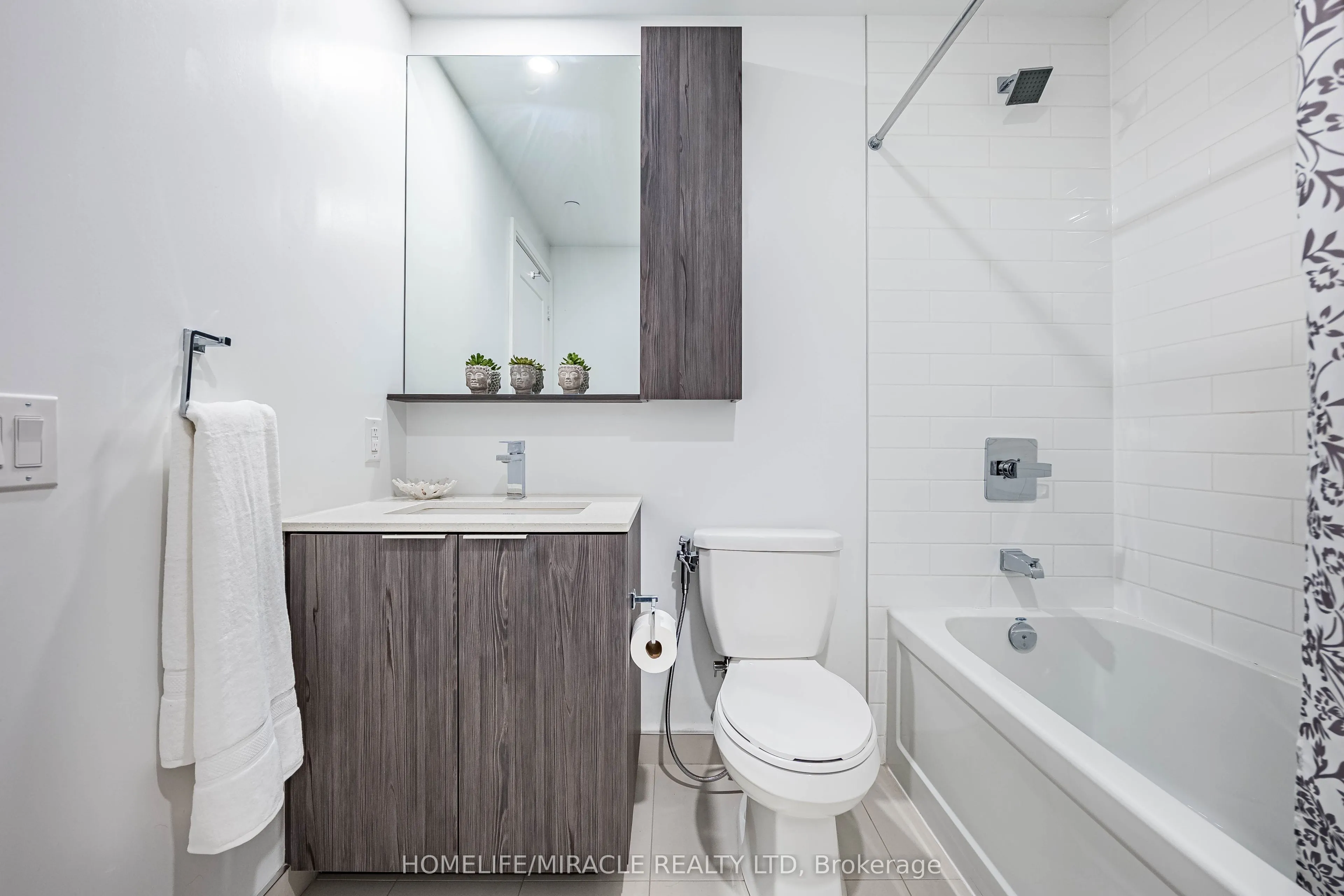70 Annie Craig Drive #1001