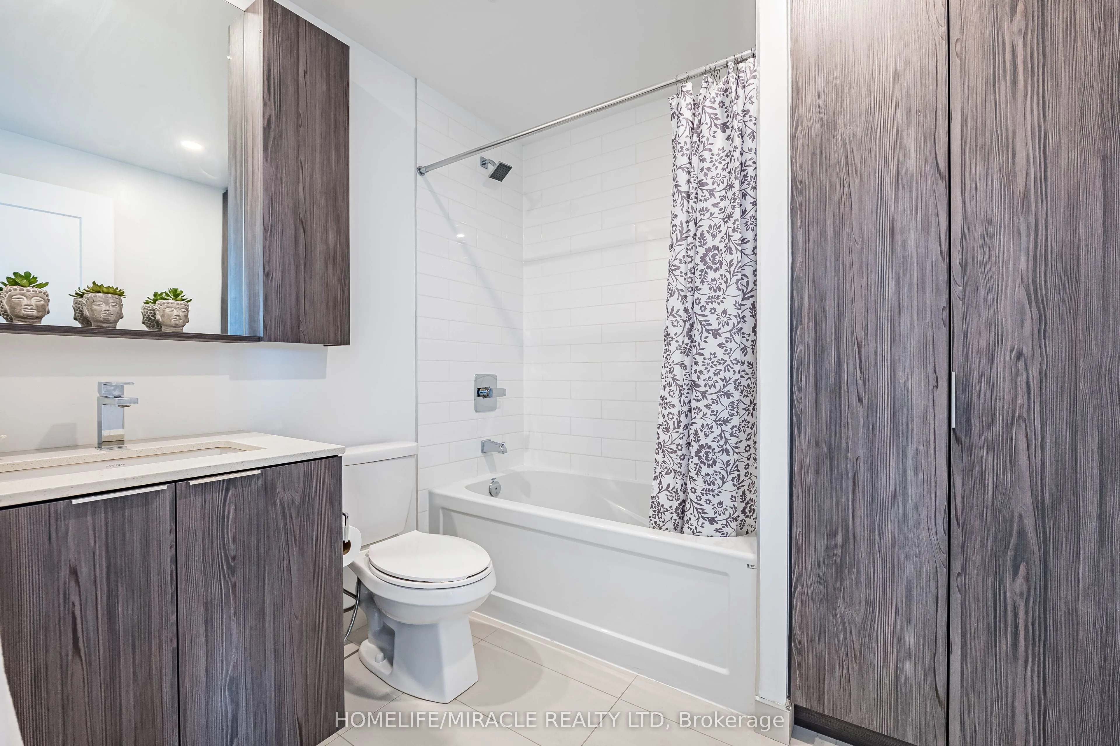 70 Annie Craig Drive #1001