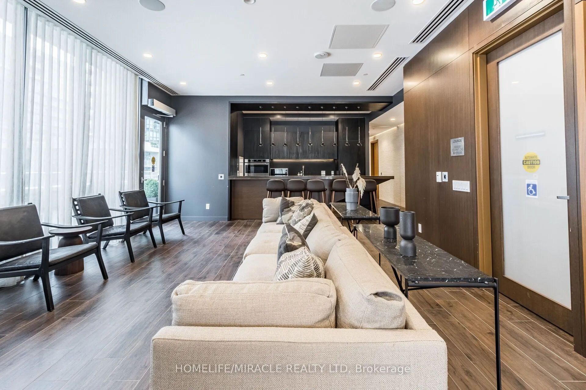 70 Annie Craig Drive #1001