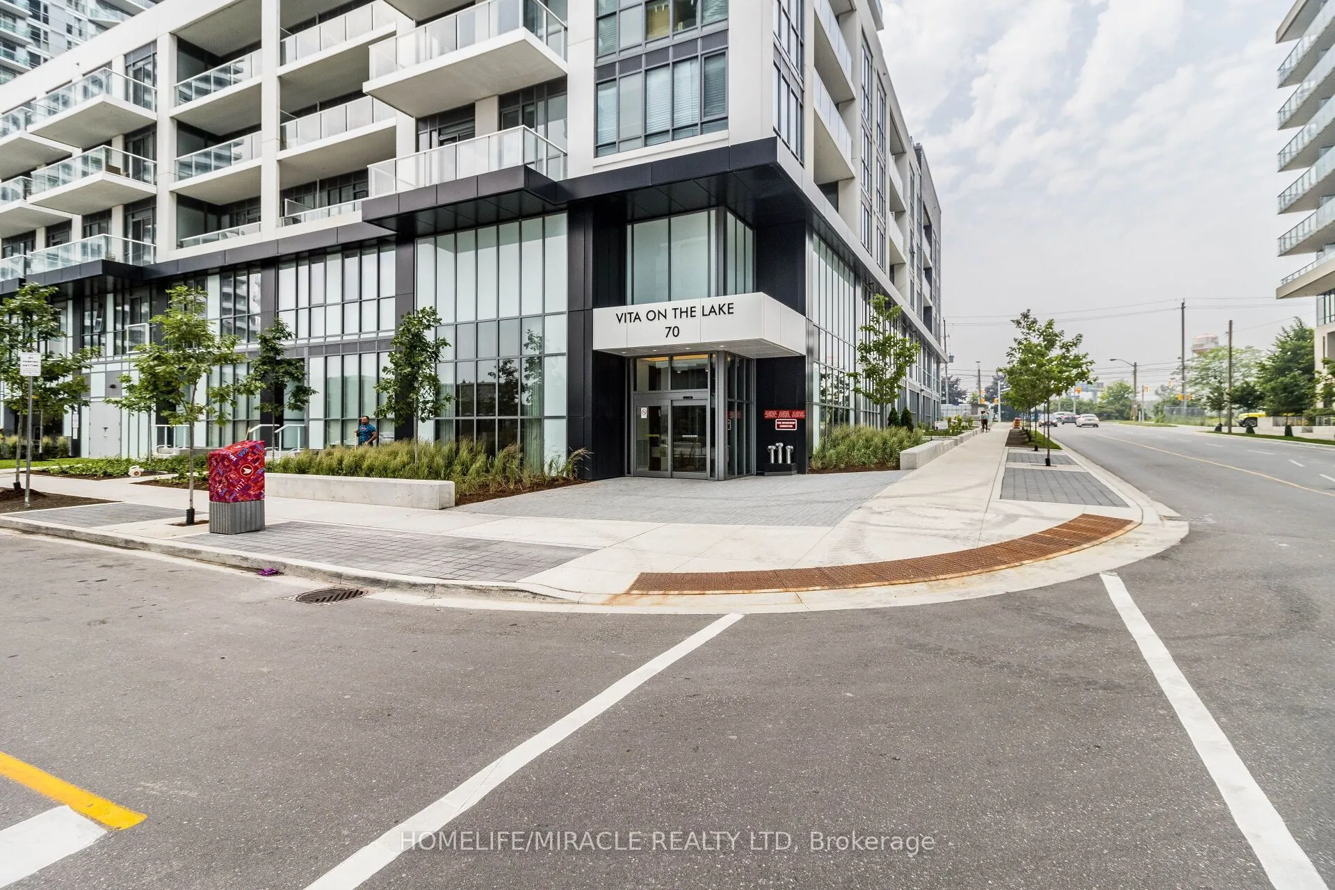 70 Annie Craig Drive #1001