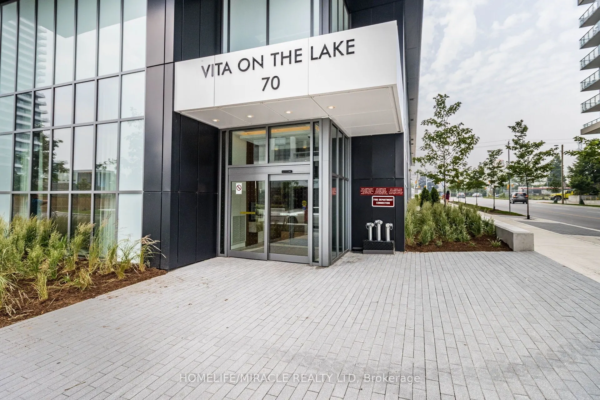 70 Annie Craig Drive #1001