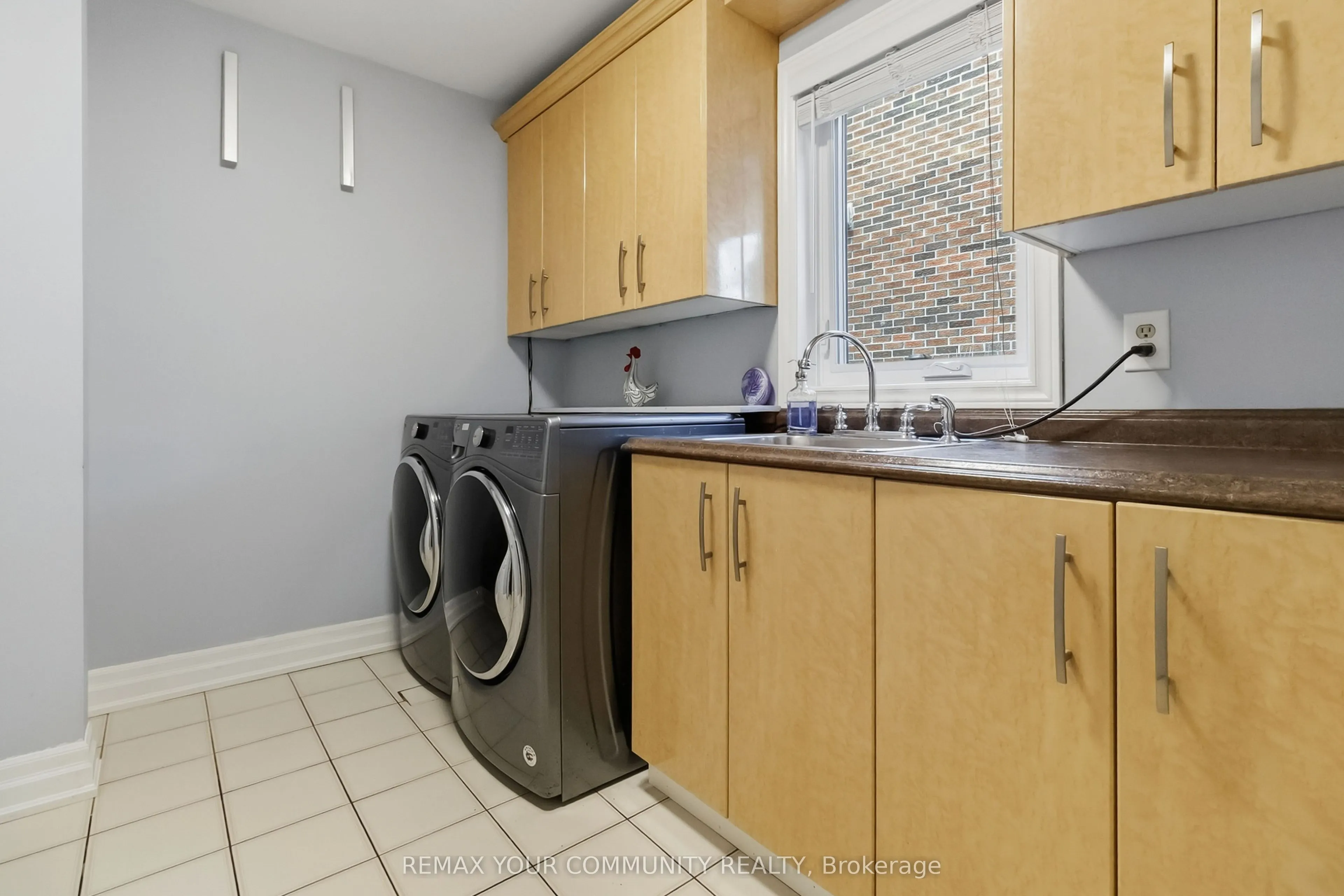 1380 Bishopstoke Way