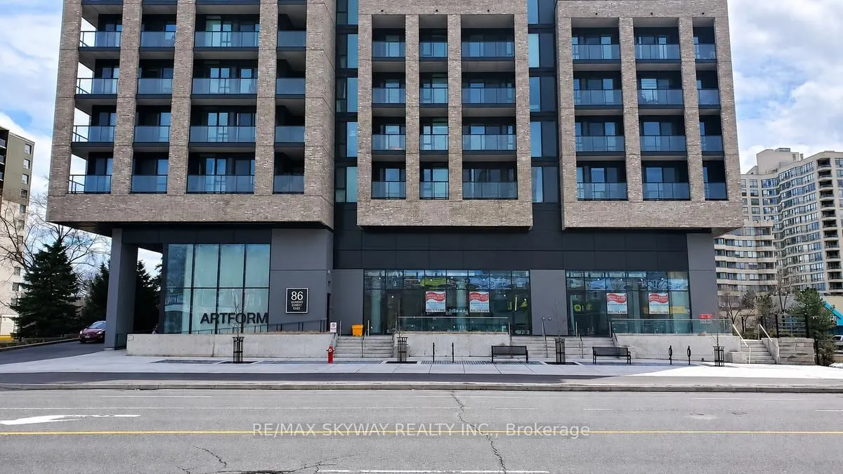 86 Dundas Street E #523