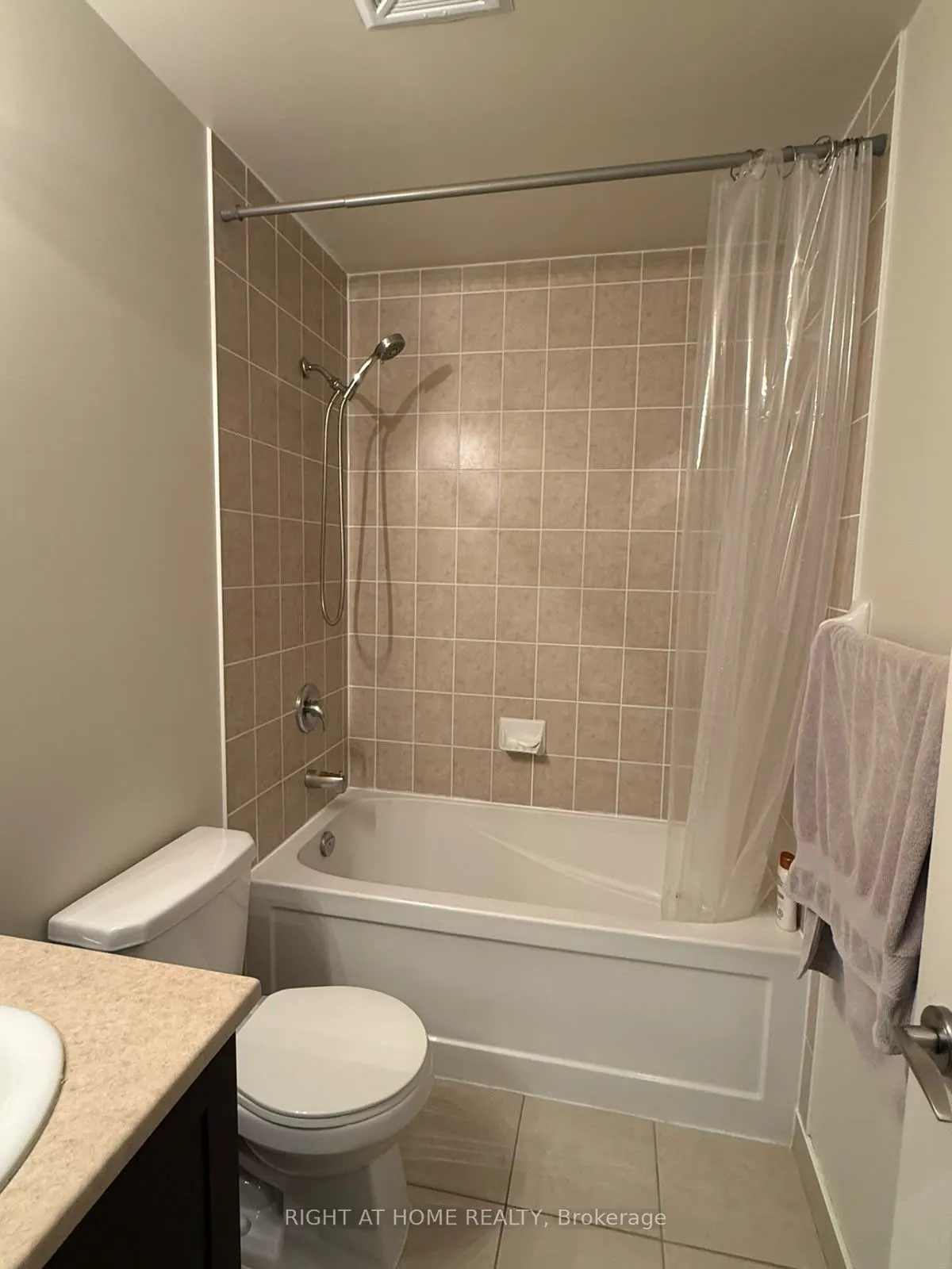 339 rathburn Road W #2318