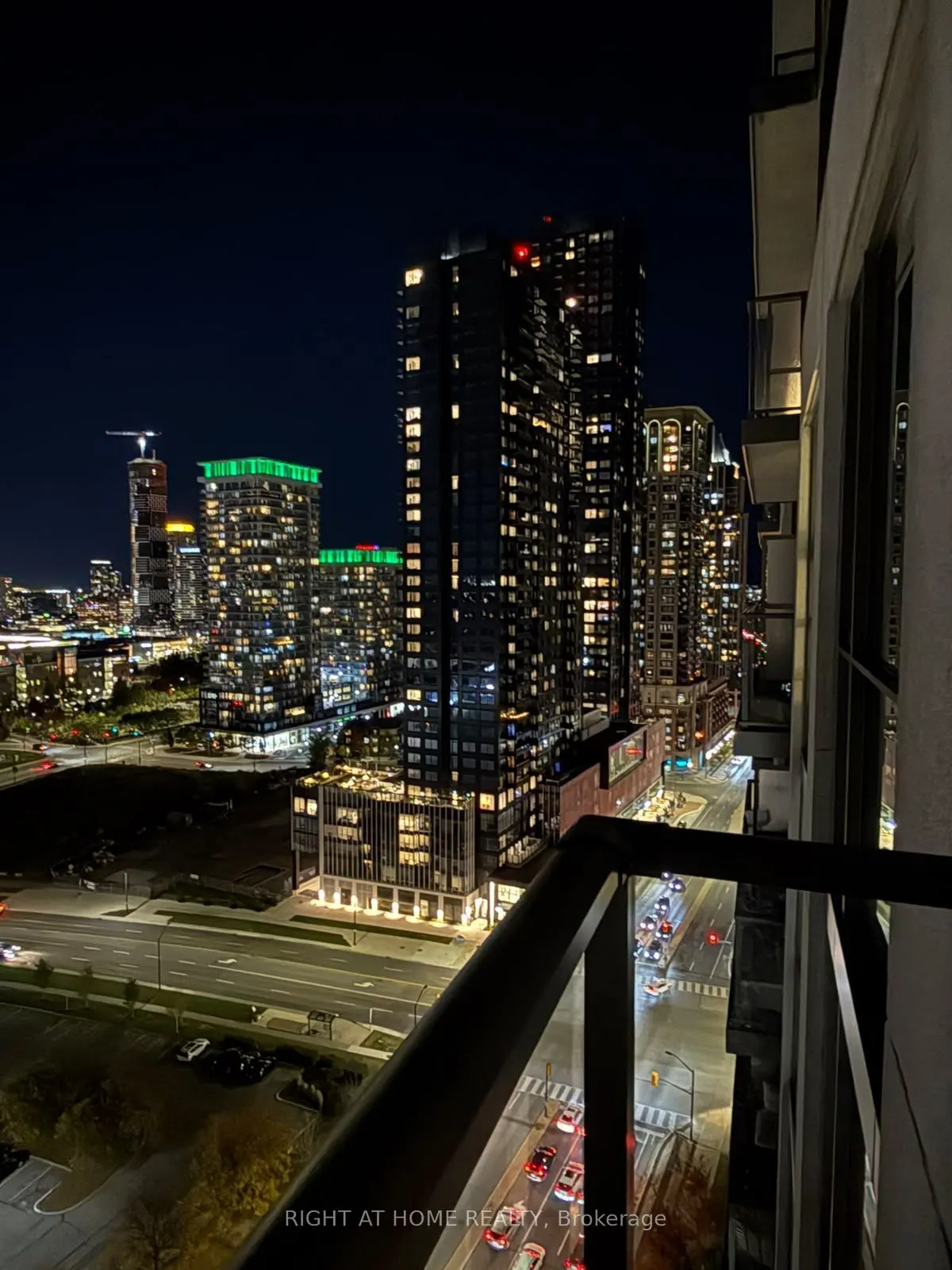 339 rathburn Road W #2318