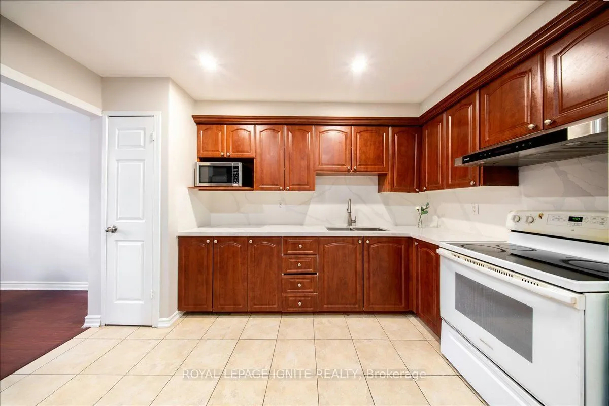 1180 Mississauga Valley Boulevard ##103
